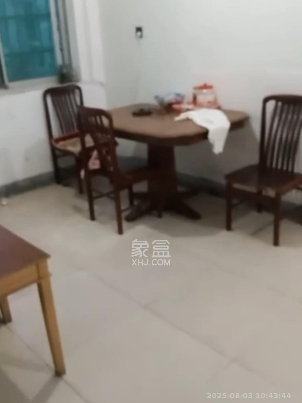 马王堆陶瓷建材新城 3室2厅1卫 1700.0元/月 马王堆陶瓷建材新城 3室2厅1卫 1700.0元/月室内图