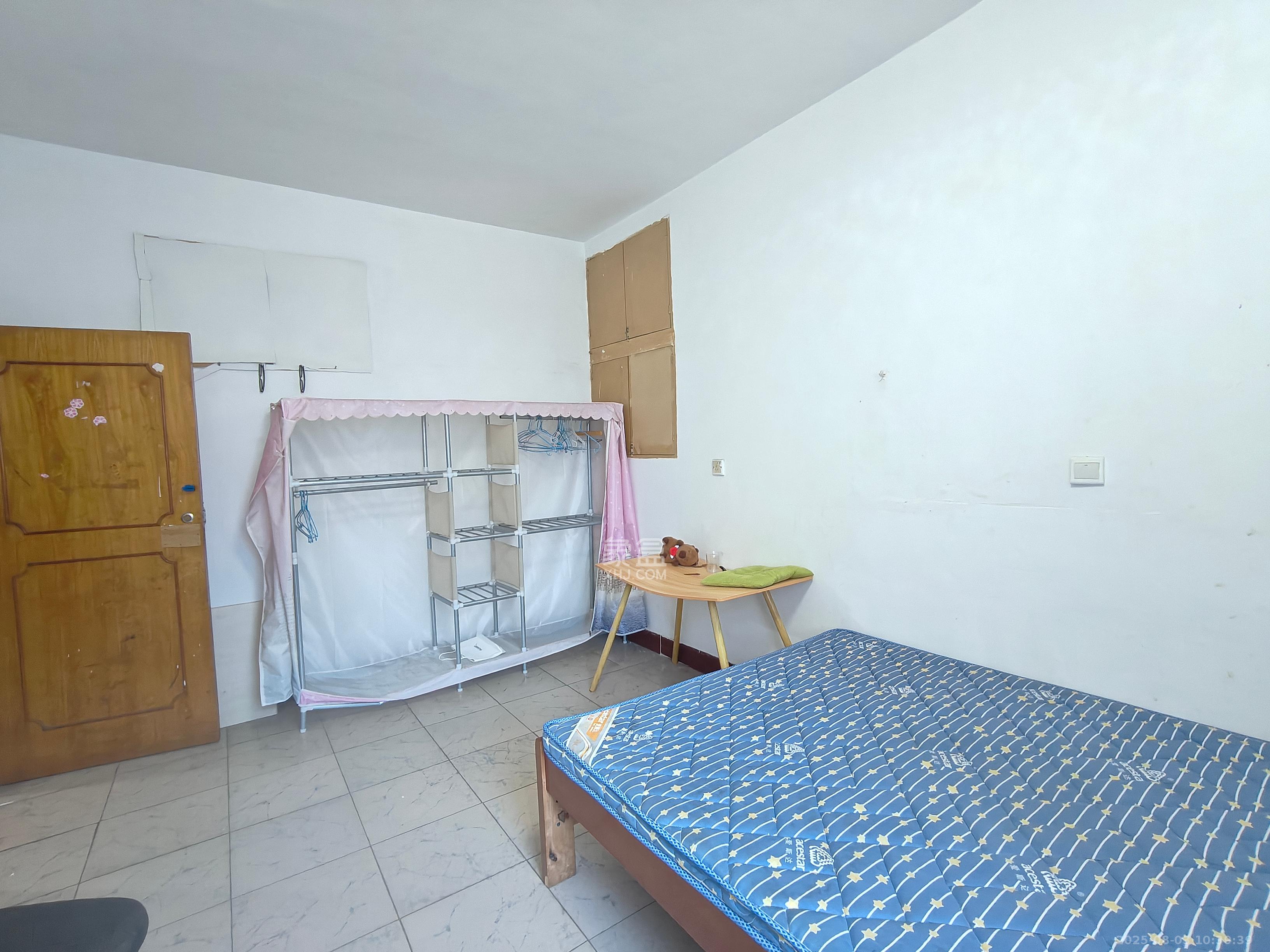 长沙县疾控中心宿舍 2室1厅1卫 1400.0元/月 长沙县疾控中心宿舍 2室1厅1卫 1400.0元/月室内图