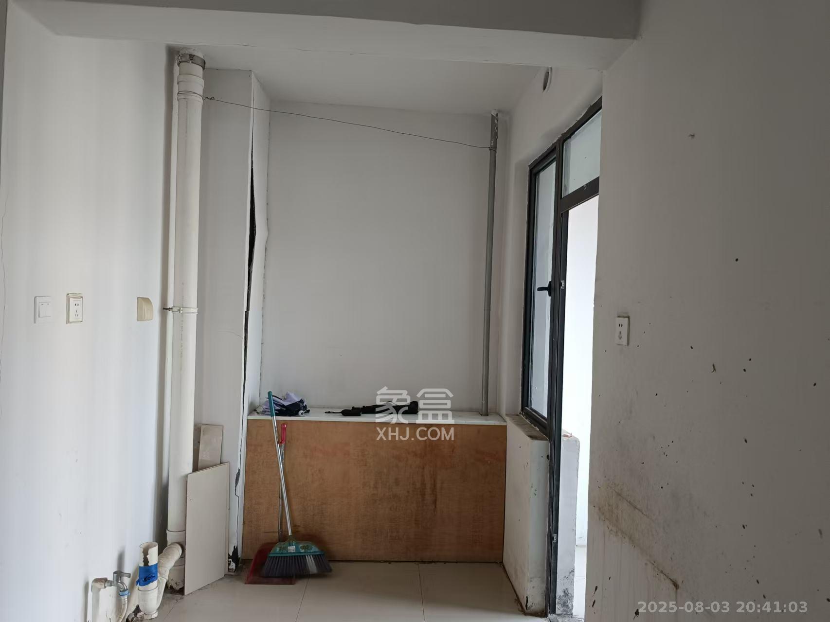 潇湘名城(新里程潇湘名城) 3室2厅1卫 2000.0元/月 潇湘名城(新里程潇湘名城) 3室2厅1卫 2000.0元/月室内图