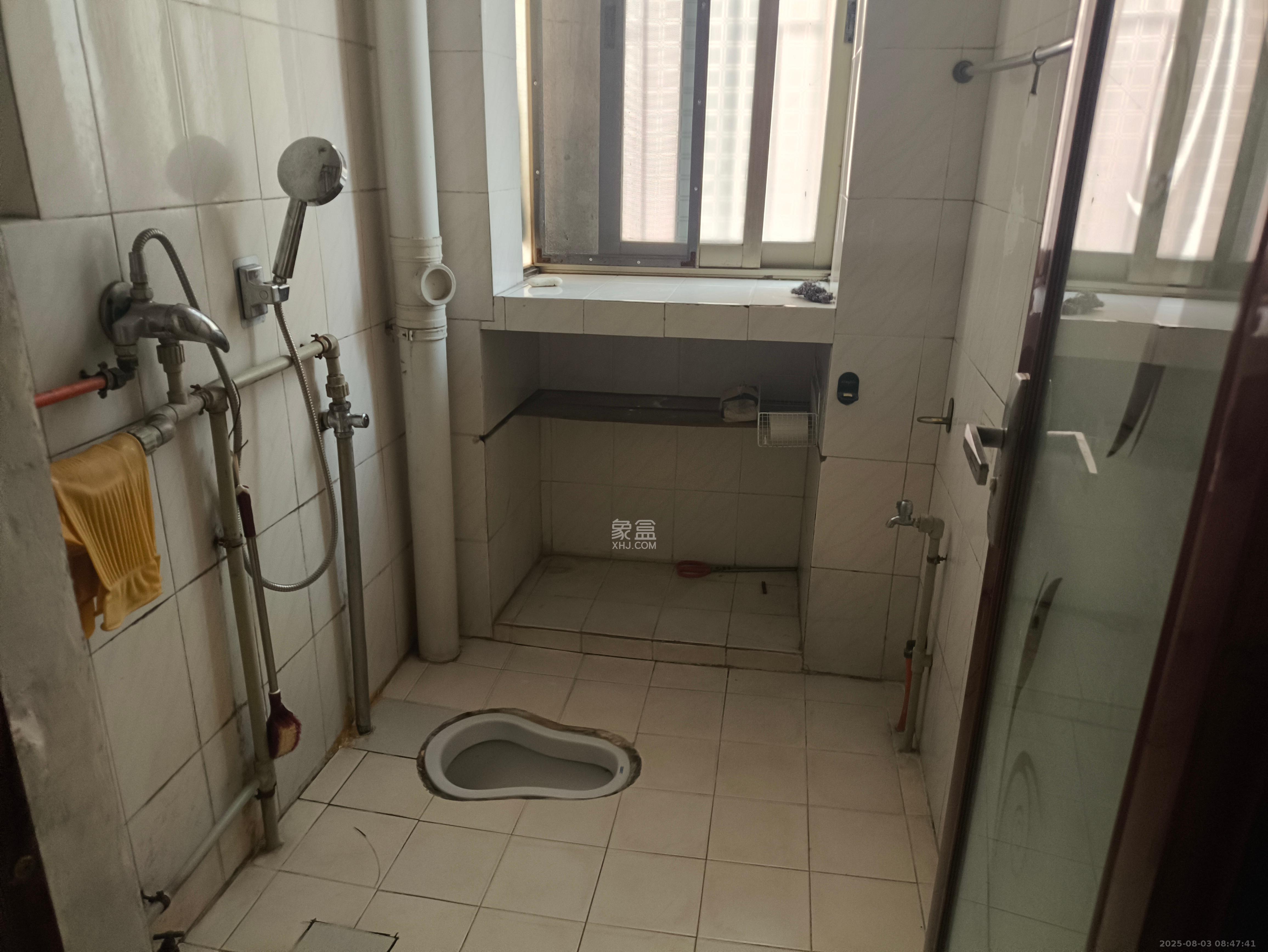 雨花区教育局宿舍 3室2厅1卫 2500.0元/月 雨花区教育局宿舍 3室2厅1卫 2500.0元/月室内图