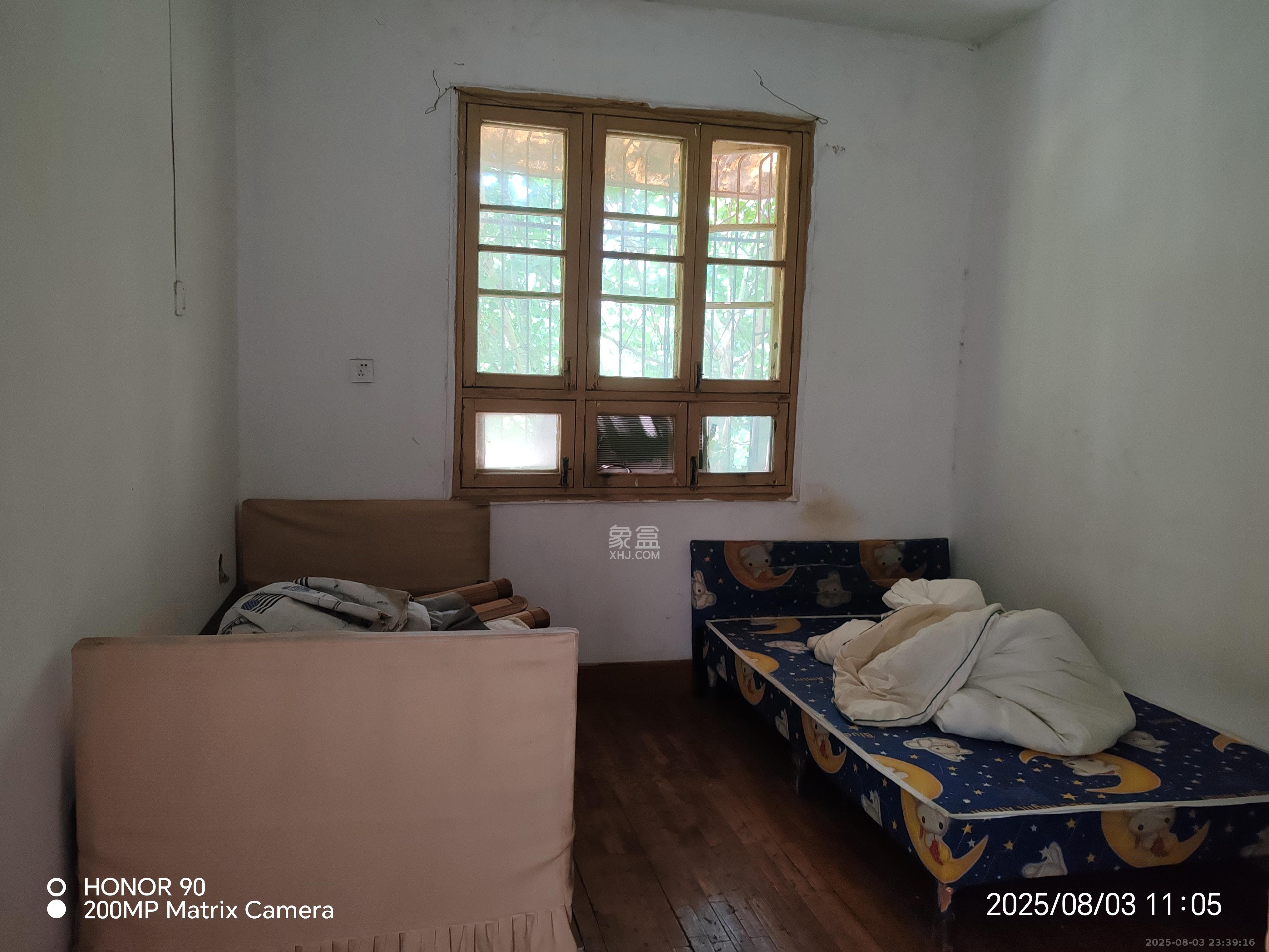 湖南广播电视学校宿舍 4室2厅1卫 1600.0元/月 湖南广播电视学校宿舍 4室2厅1卫 1600.0元/月室内图