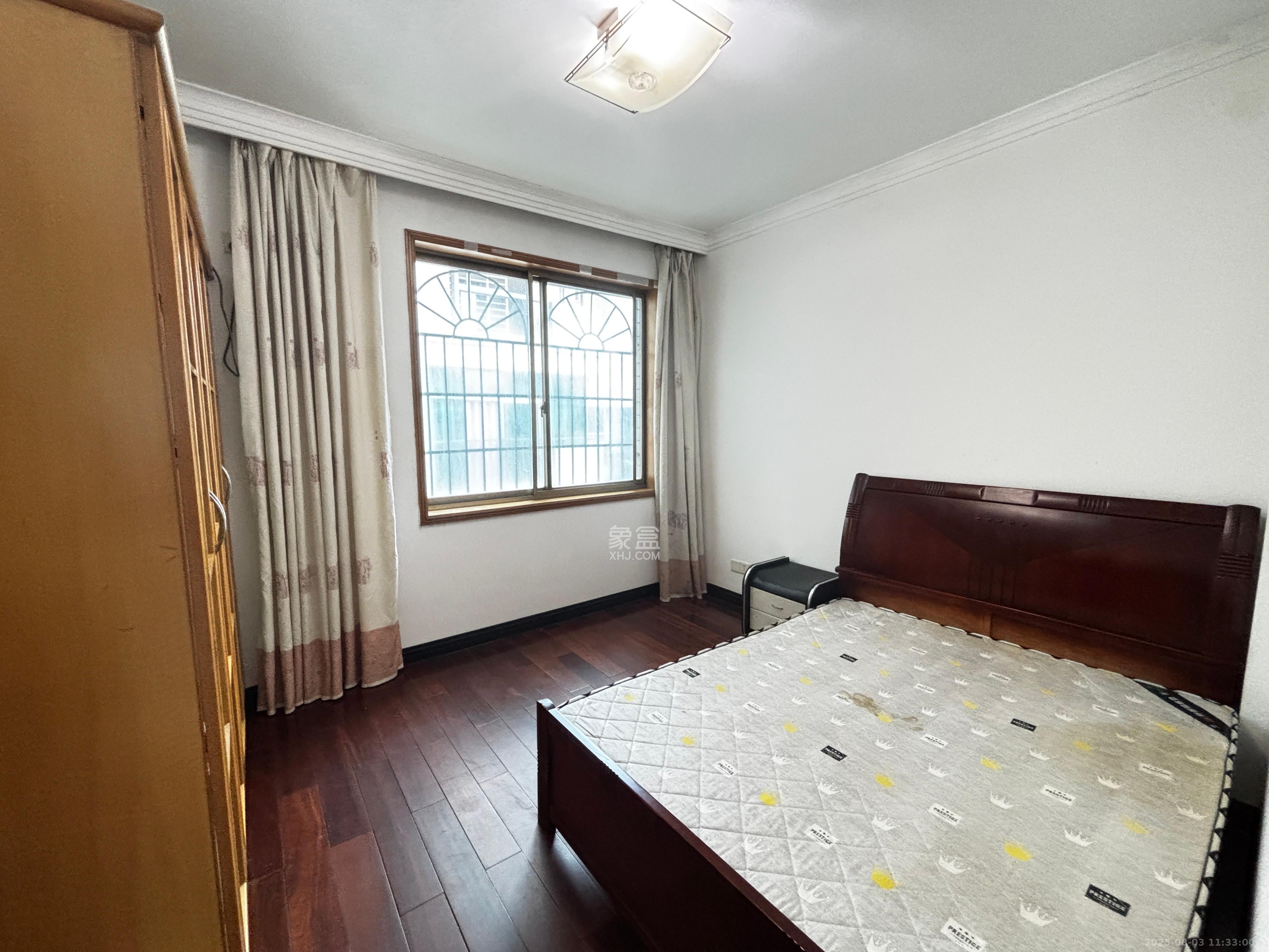 锦泰家园（锦泰商务大厦）  4室2厅2卫    3200.0元/月室内图