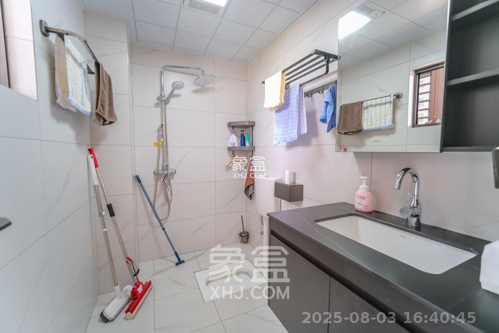 永宏万家里  4室2厅2卫    4000.0元/月室内图