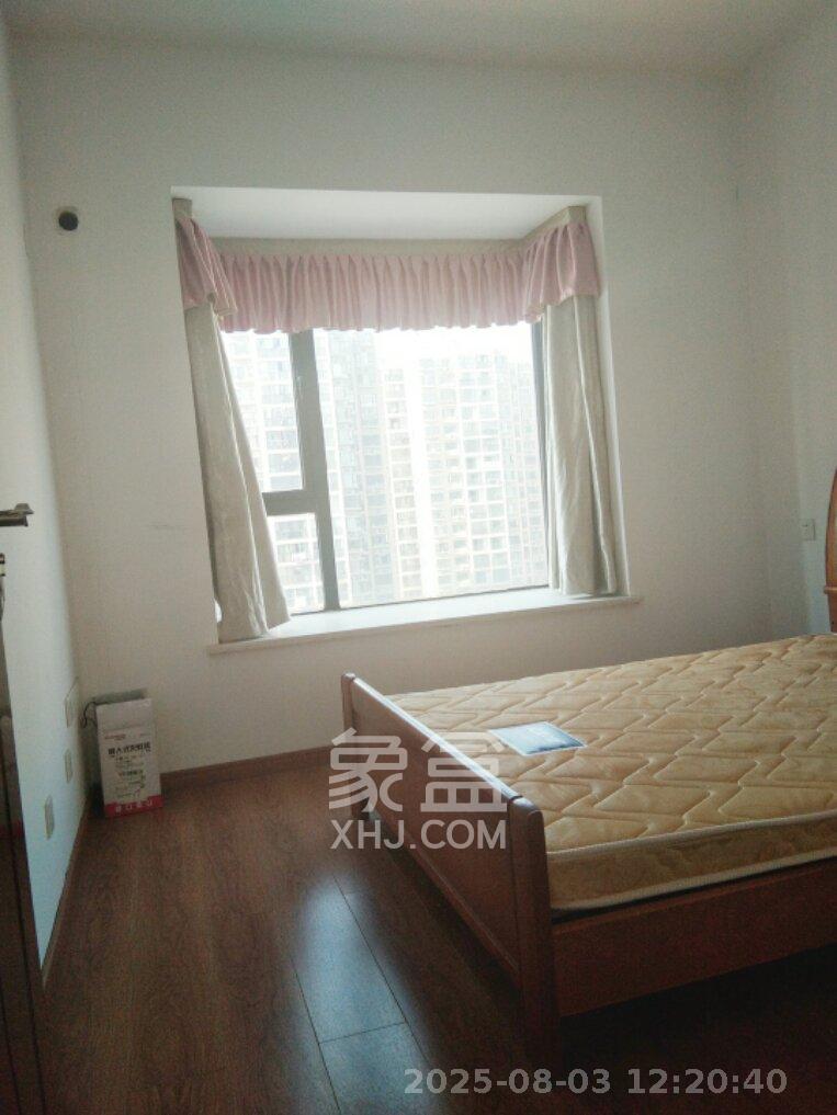 钰龙天下一期  3室2厅2卫    2300.0元/月室内图