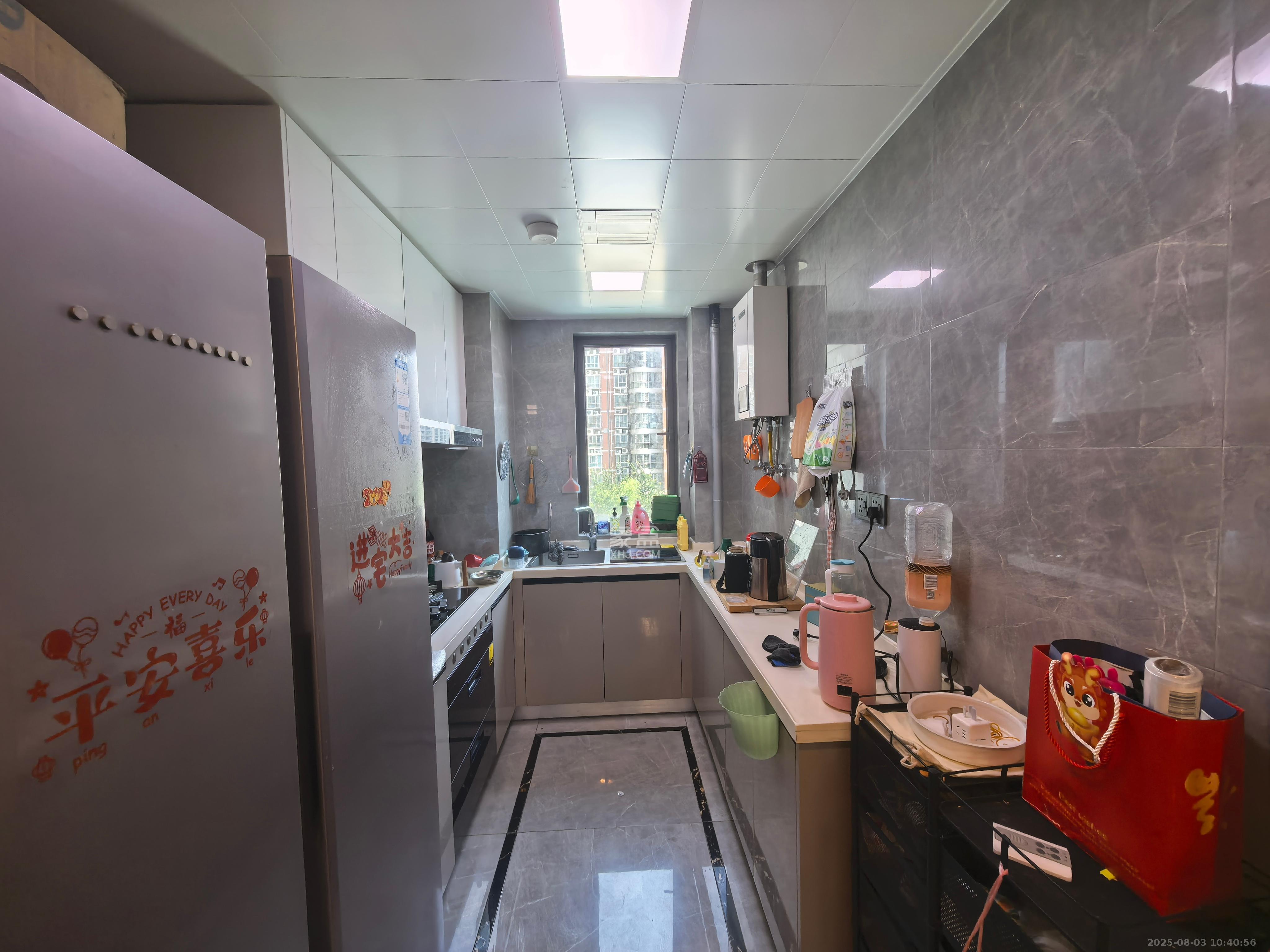 卓越江岸  4室2厅2卫    5500.0元/月室内图