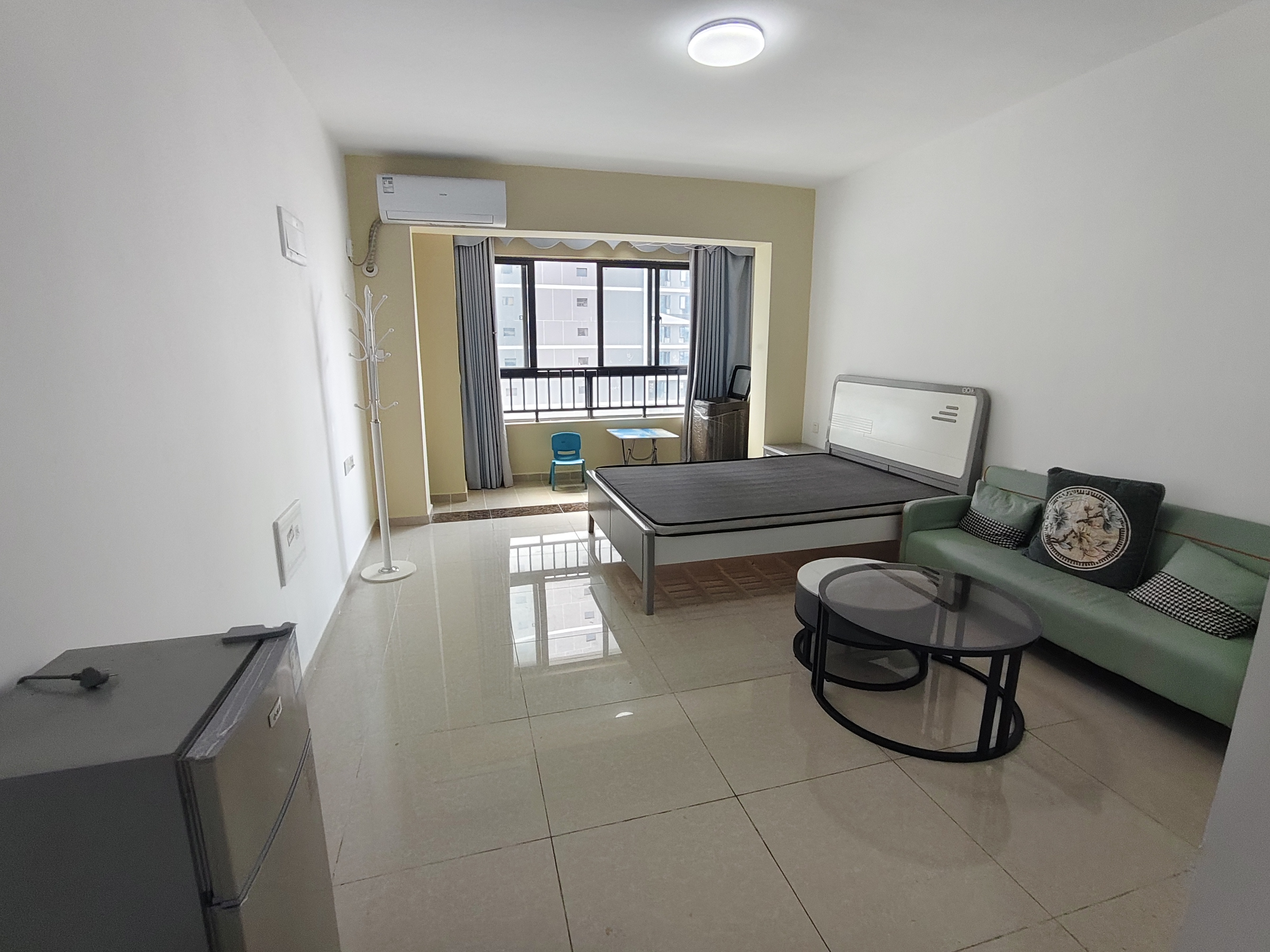 坡巷雅苑 1室1厅1卫 1700.0元/月 坡巷雅苑 1室1厅1卫 1700.0元/月室内图