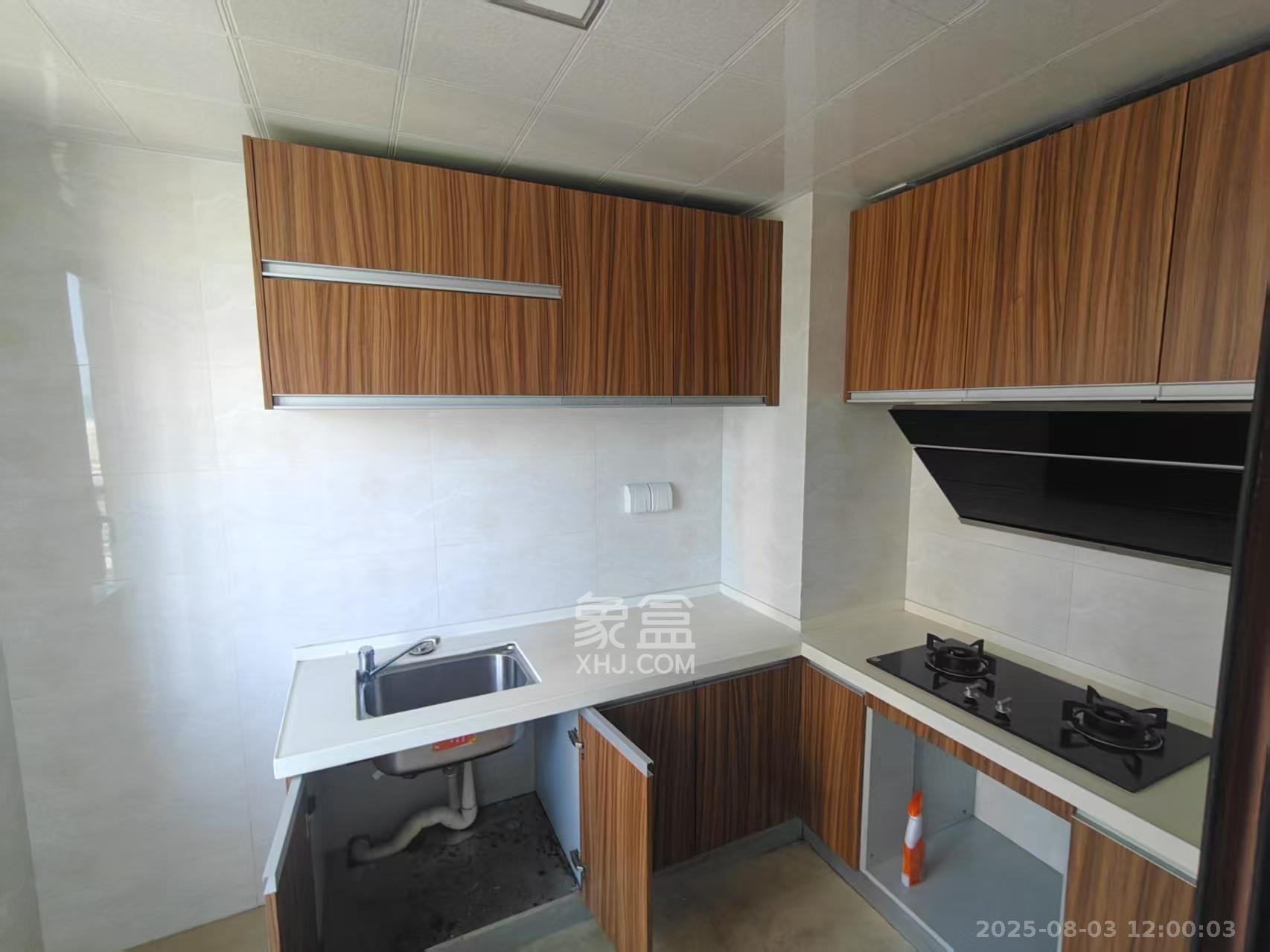 江山帝景哈佛  4室2厅2卫    2500.0元/月 江山帝景哈佛  4室2厅2卫    2500.0元/月室内图