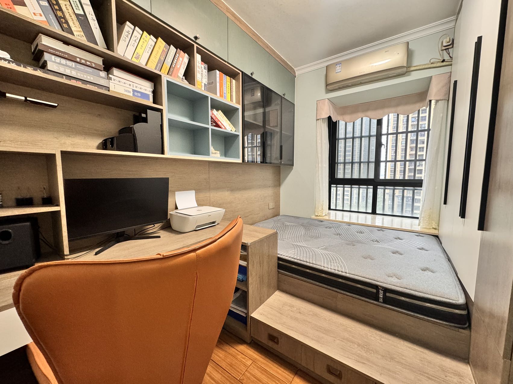 滨江世纪佳城(北区)  4室2厅2卫    240.0万 滨江世纪佳城(北区)  4室2厅2卫    240.0万室内图