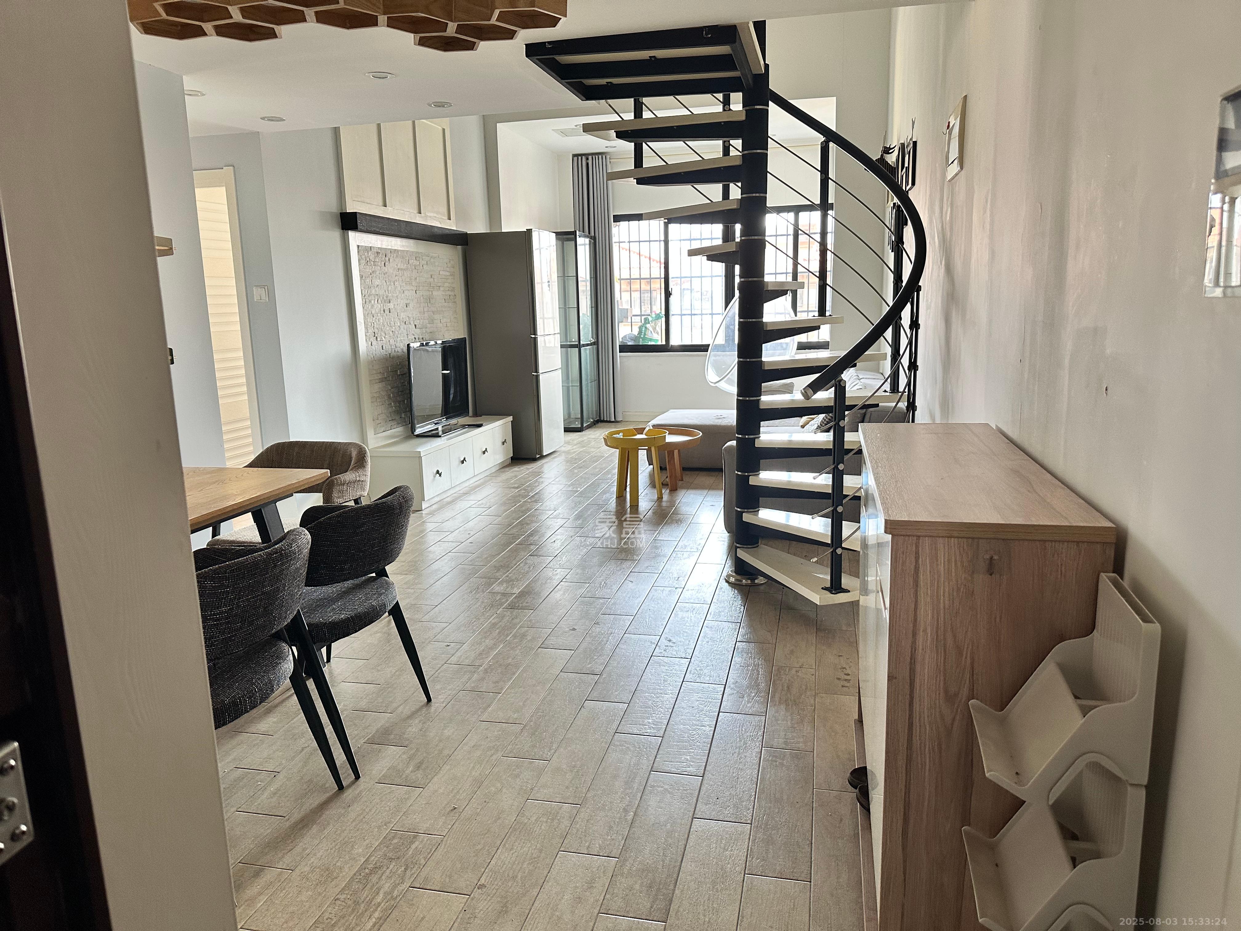 中建芙蓉嘉苑 4室2厅1卫 2300.0元/月 中建芙蓉嘉苑 4室2厅1卫 2300.0元/月室内图