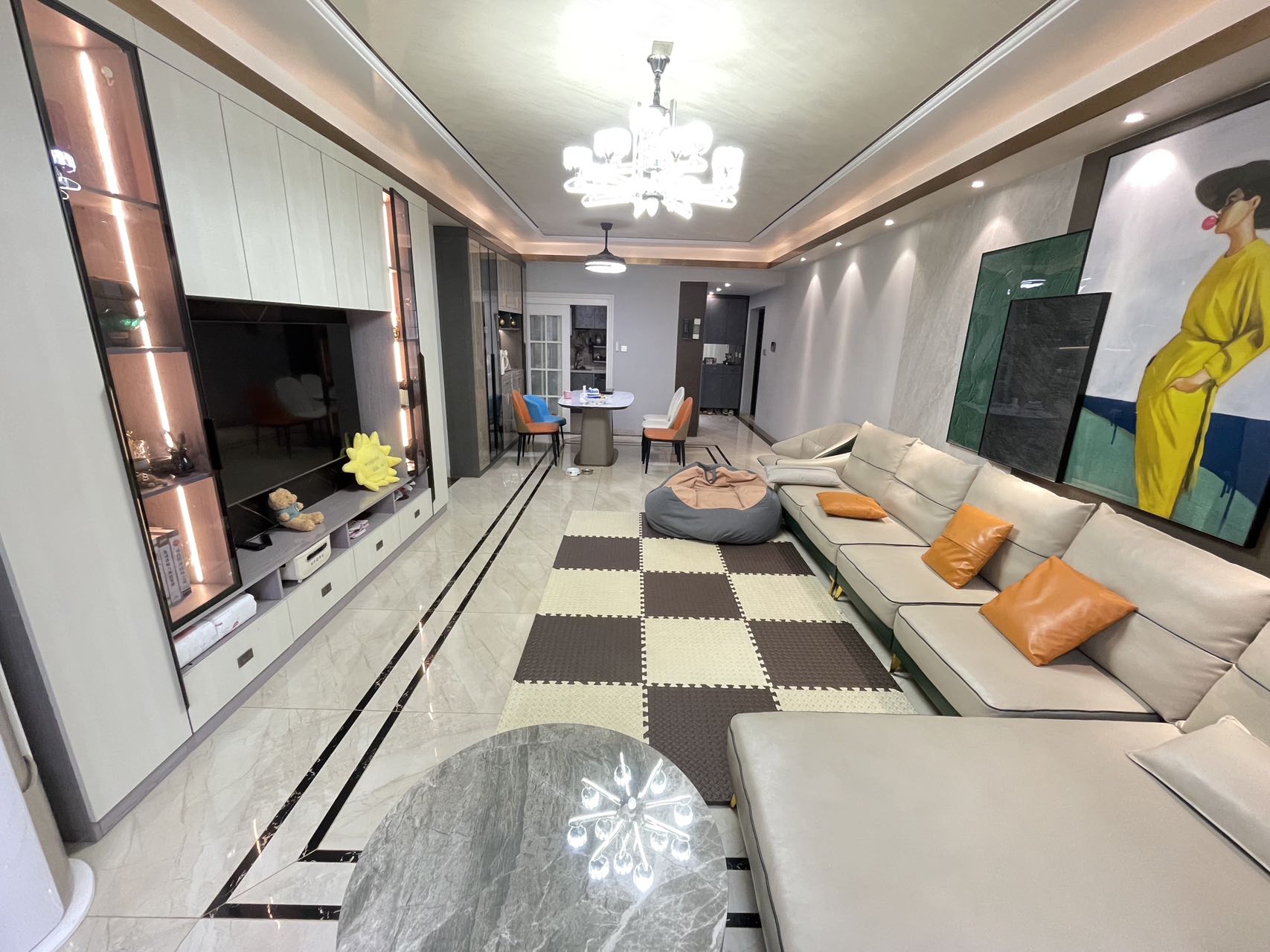 滨江世纪佳城(北区)  4室2厅2卫    240.0万 滨江世纪佳城(北区)  4室2厅2卫    240.0万室内图