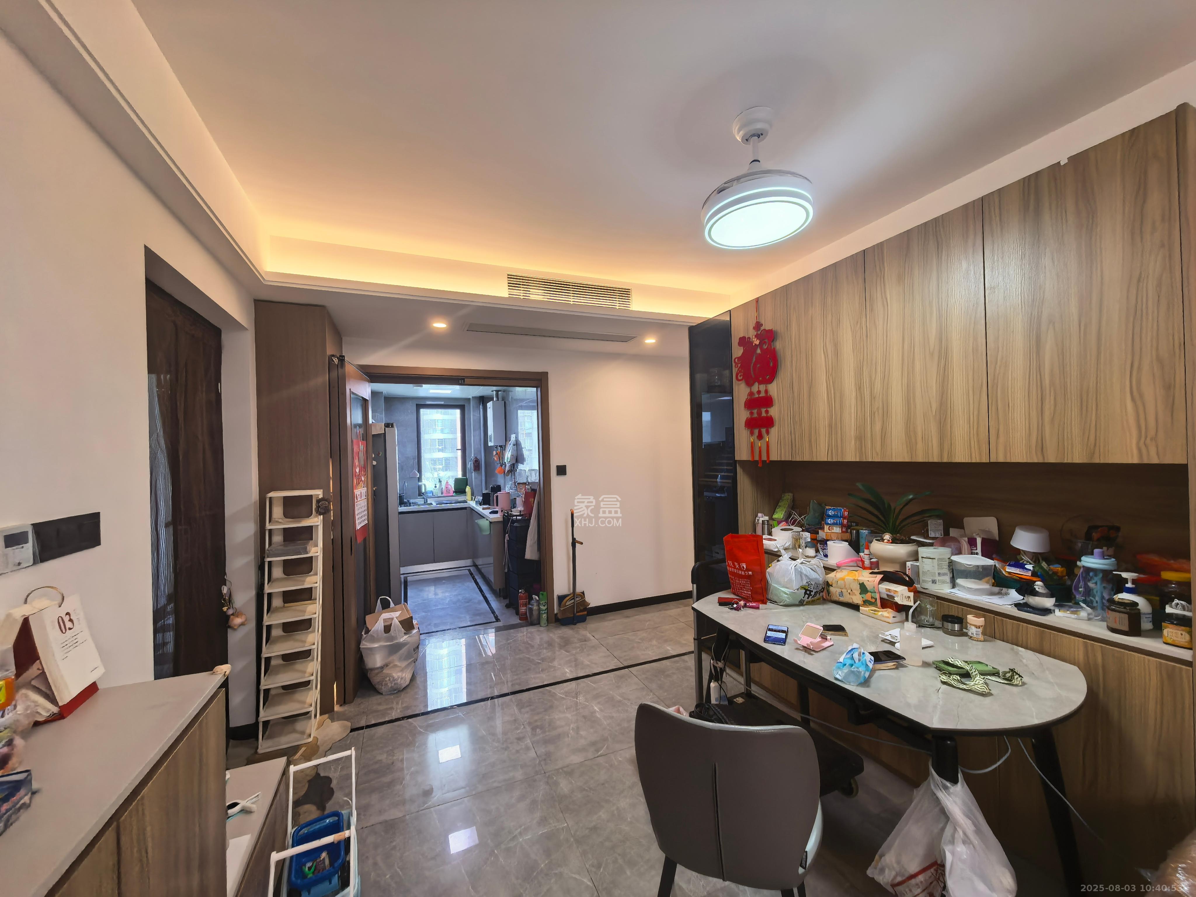 卓越江岸  4室2厅2卫    5500.0元/月室内图