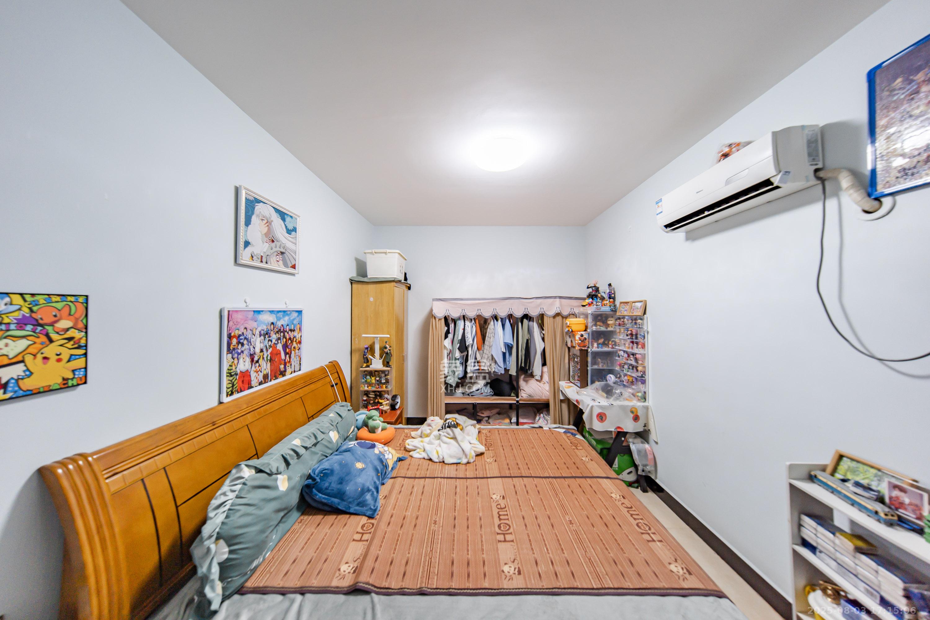 阳光100一期、四五期  4室2厅2卫    155.0万 阳光100一期、四五期  4室2厅2卫    155.0万卧室