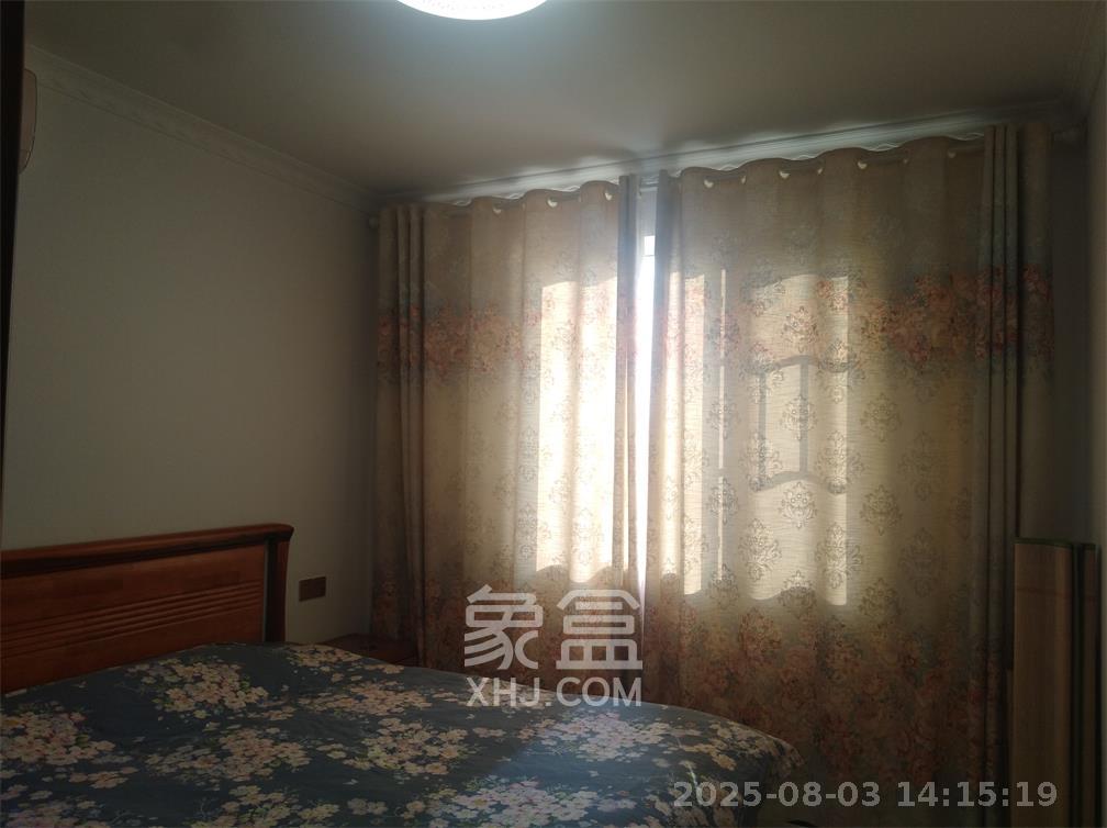 丽发新城  2室2厅1卫    1900.0元/月室内图