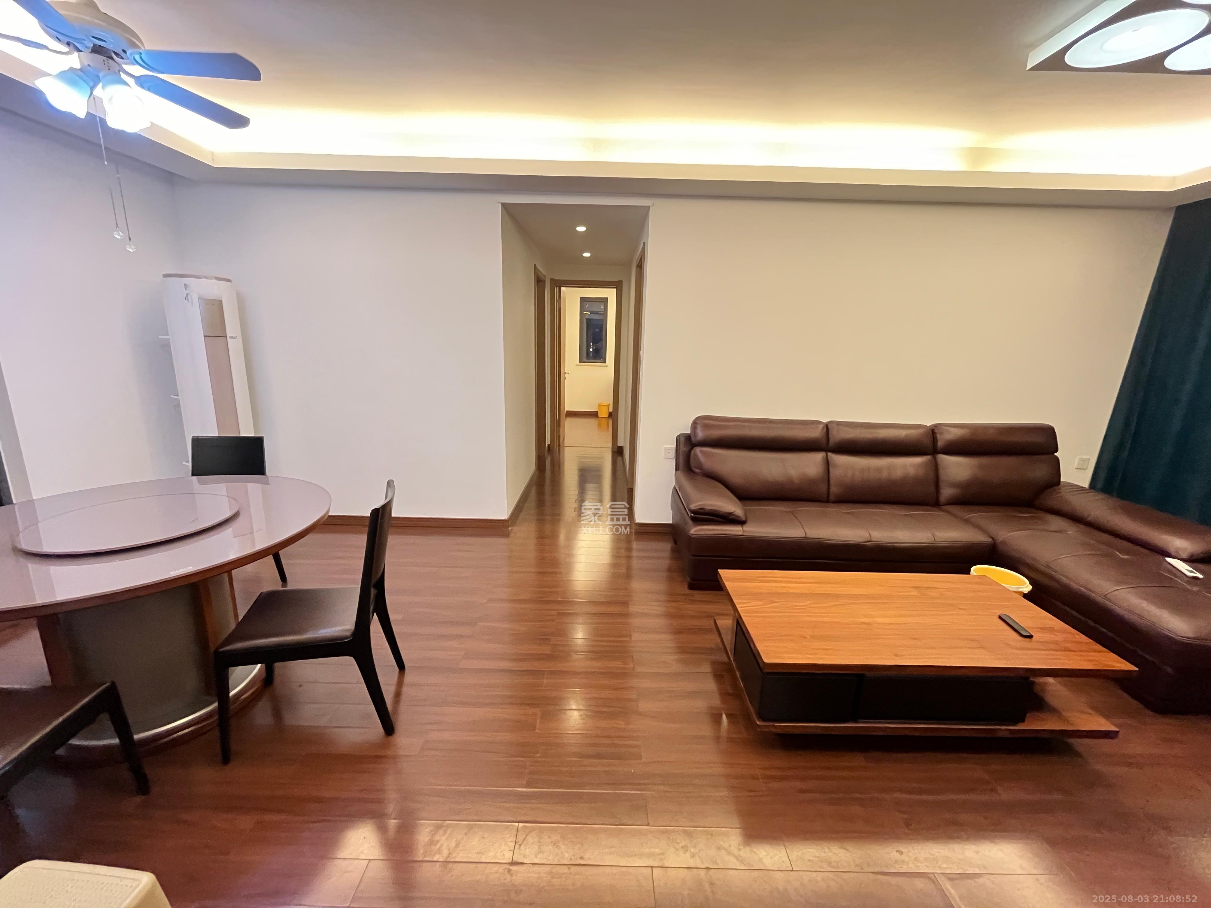 万科白鹭郡 3室2厅2卫 3200.0元/月 万科白鹭郡 3室2厅2卫 3200.0元/月室内图