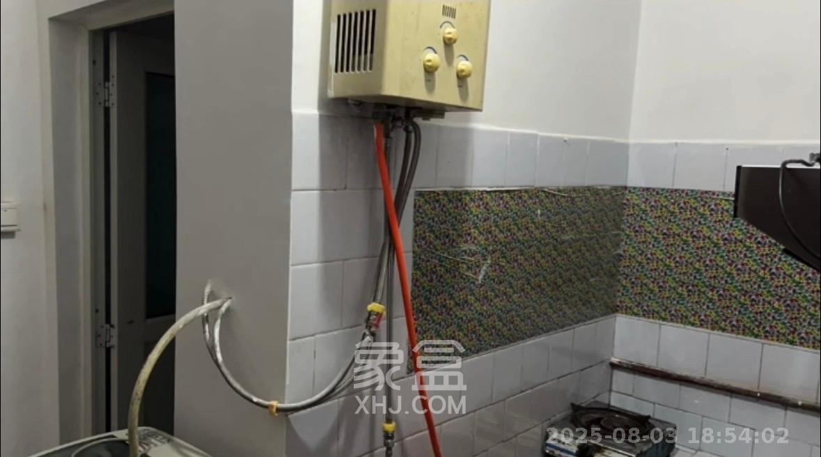 茅亭子  1室1厅1卫    1300.0元/月室内图