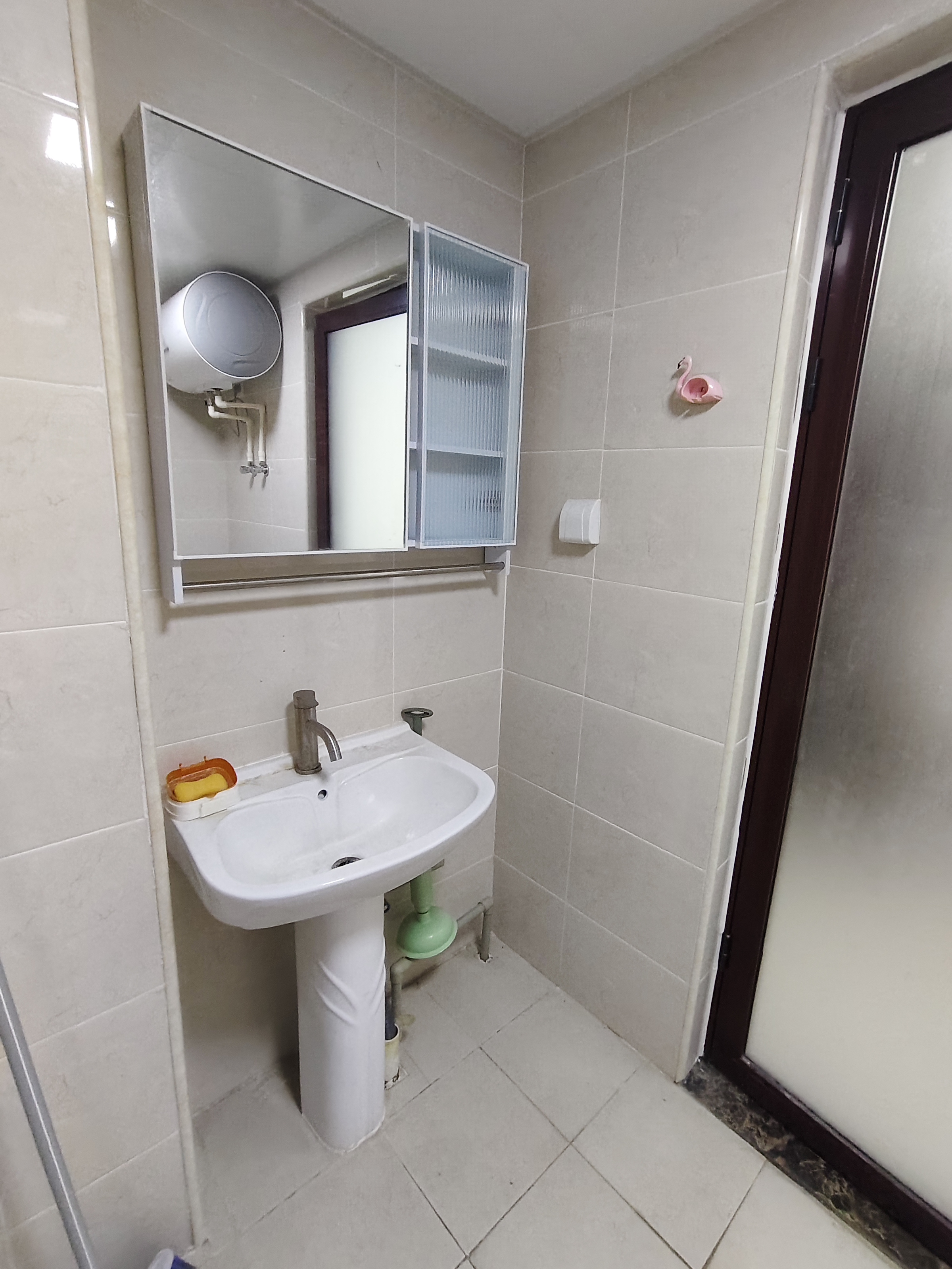 坡巷雅苑 1室1厅1卫 1700.0元/月 坡巷雅苑 1室1厅1卫 1700.0元/月室内图