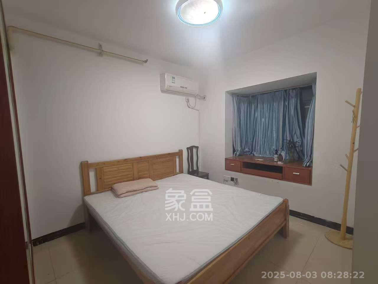 曙光领峰（曙光家园）  1室1厅1卫    1700.0元/月室内图