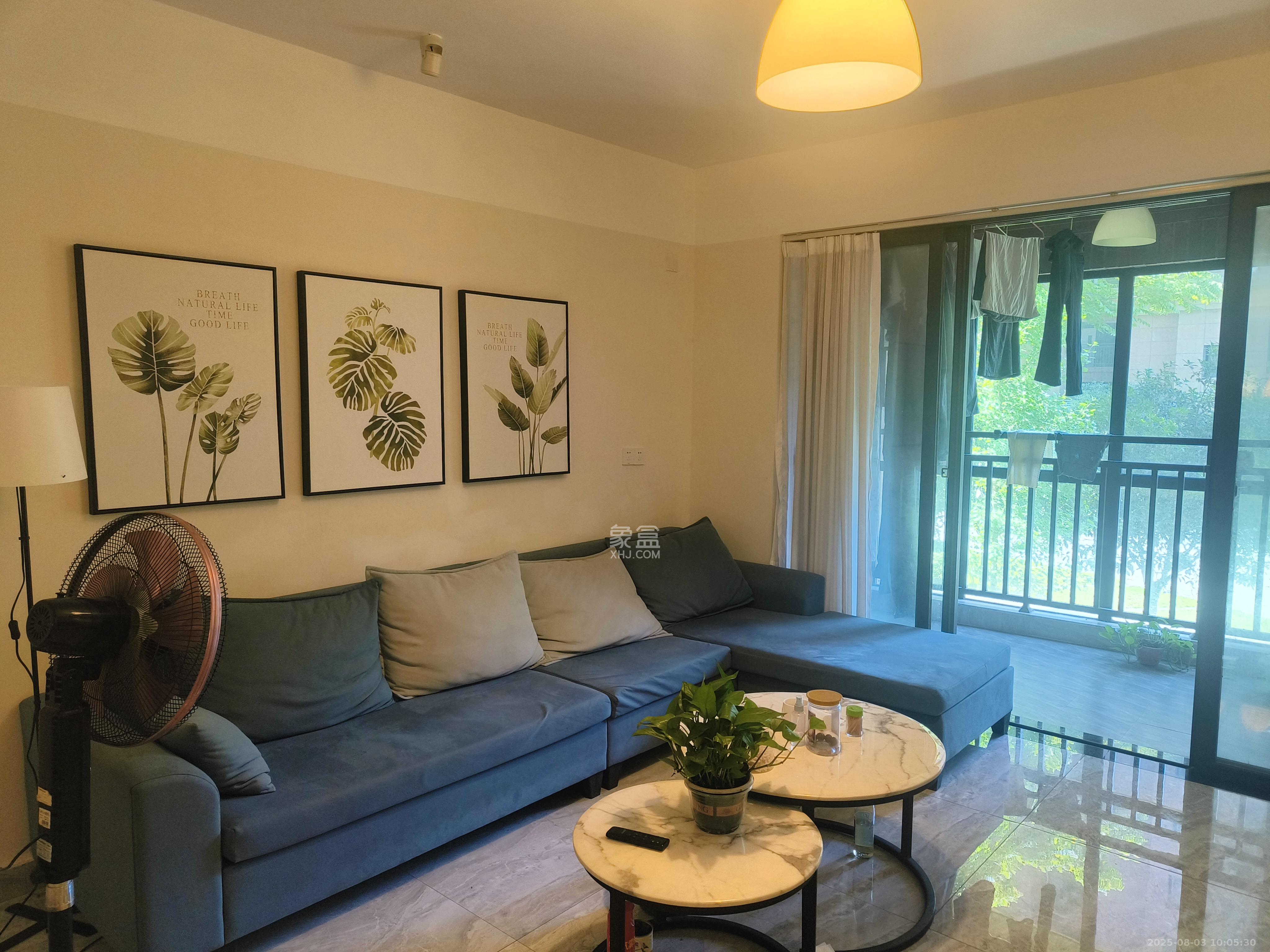 半山壹号 1室2厅2卫 1500.0元/月 半山壹号 1室2厅2卫 1500.0元/月室内图