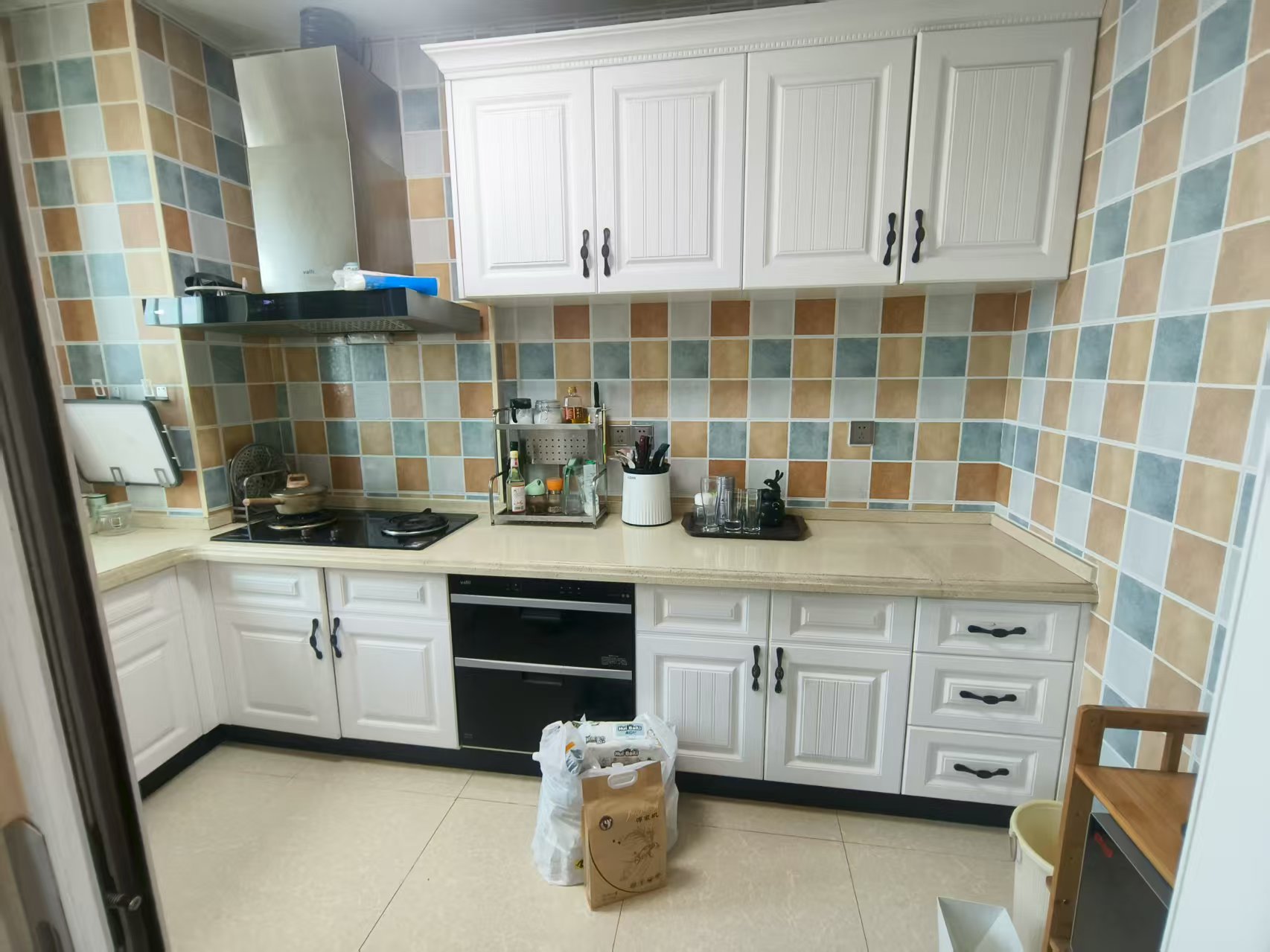 鹏利广场 3室2厅2卫 2480.0元/月 鹏利广场 3室2厅2卫 2480.0元/月室内图