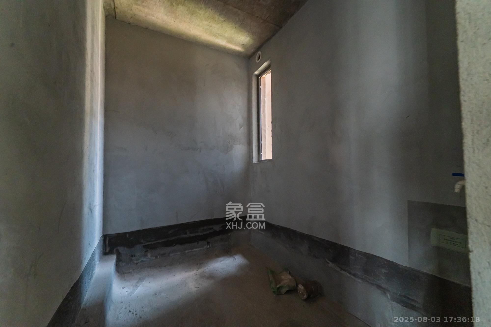 中交建发松雅院  4室2厅2卫   129.50万其他