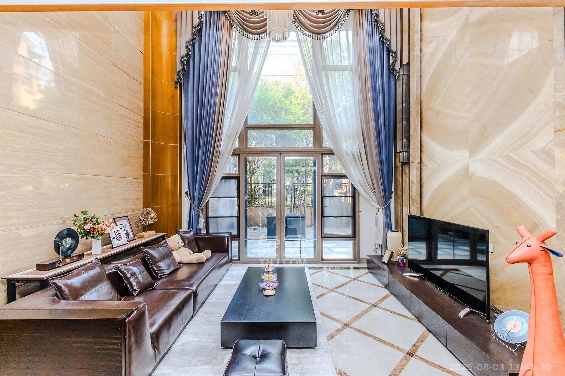 盈峰翠邸  6室2厅4卫    345.0万 盈峰翠邸  6室2厅4卫    345.0万