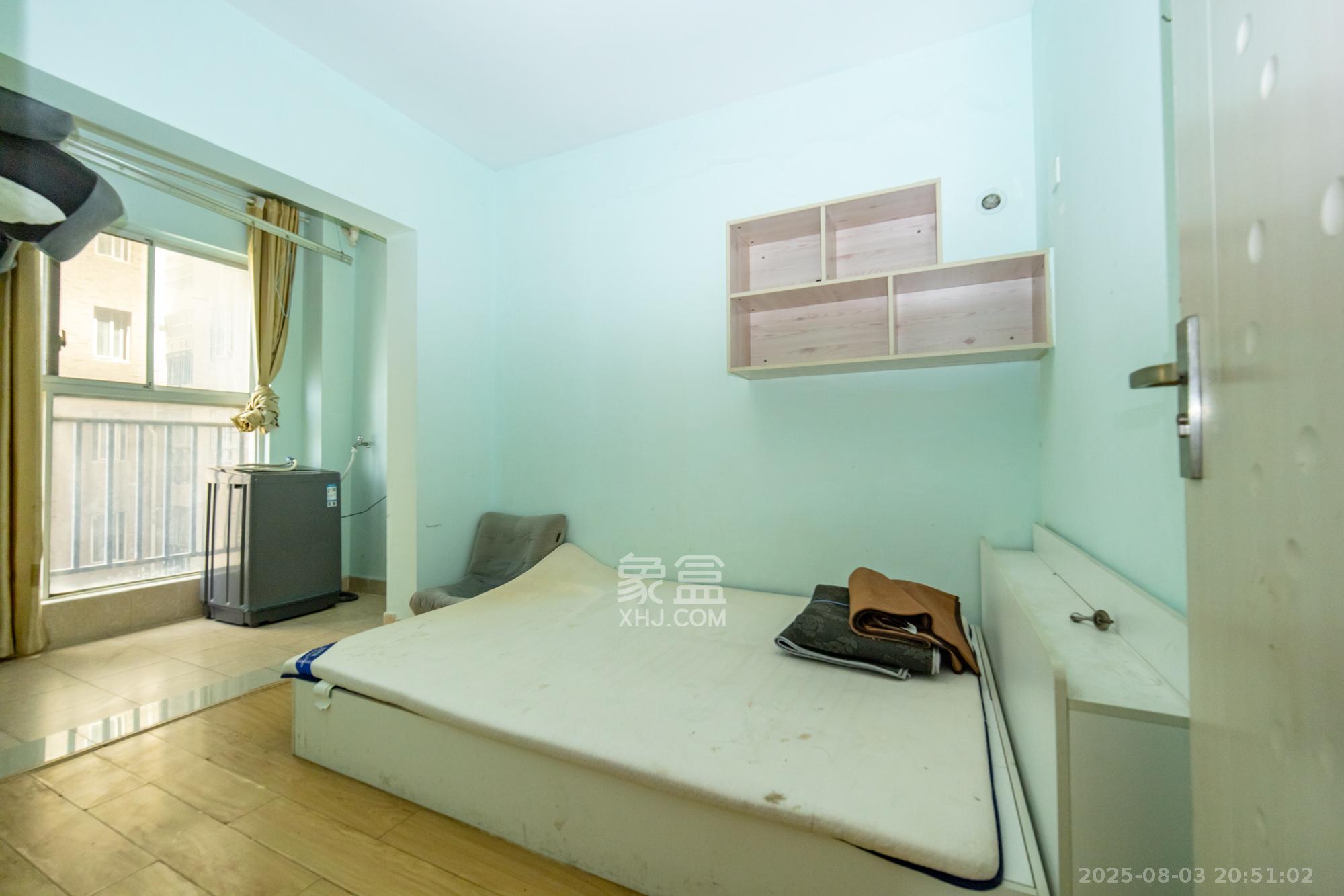 紫晶城 3室2厅1卫 55.0万 紫晶城 3室2厅1卫 55.0万卧室