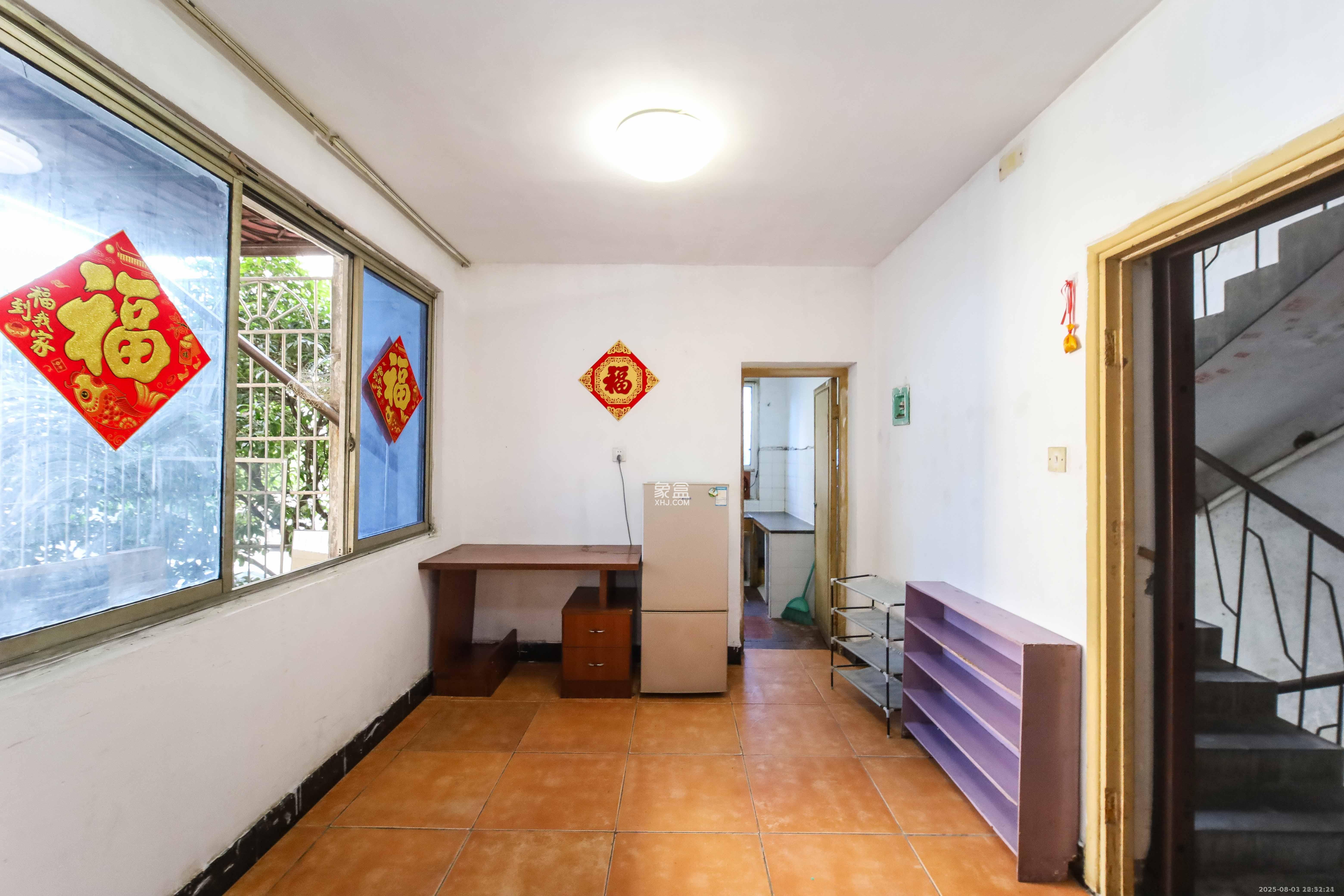 紫薇路鸿基公寓  2室2厅1卫    1600.0元/月 紫薇路鸿基公寓  2室2厅1卫    1600.0元/月室内图