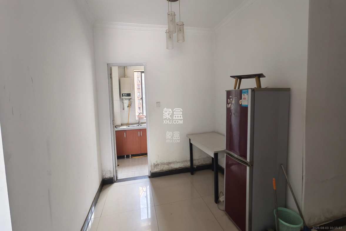 优山美地 4室2厅1卫 2800.0元/月 优山美地 4室2厅1卫 2800.0元/月室内图