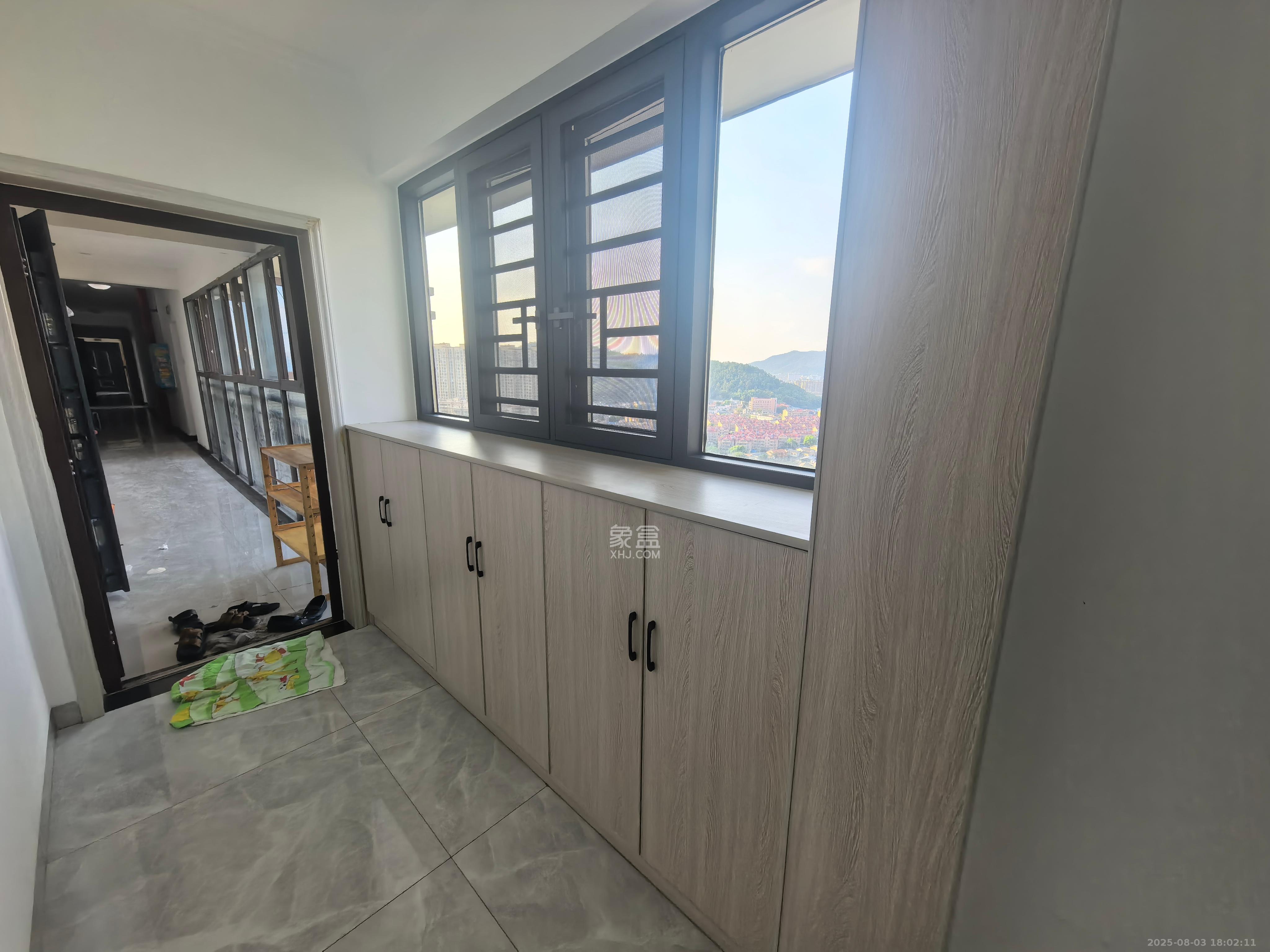 惟泽园  3室2厅2卫    2500.0元/月室内图