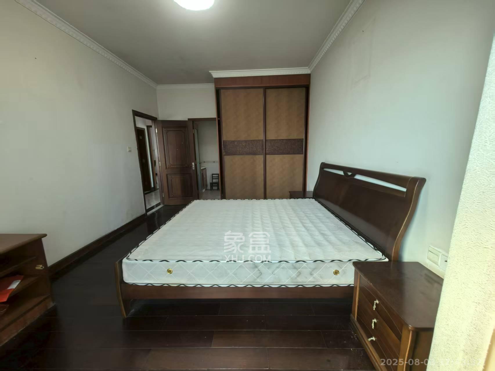 欧陆经典 3室2厅2卫 4500.0元/月 欧陆经典 3室2厅2卫 4500.0元/月室内图