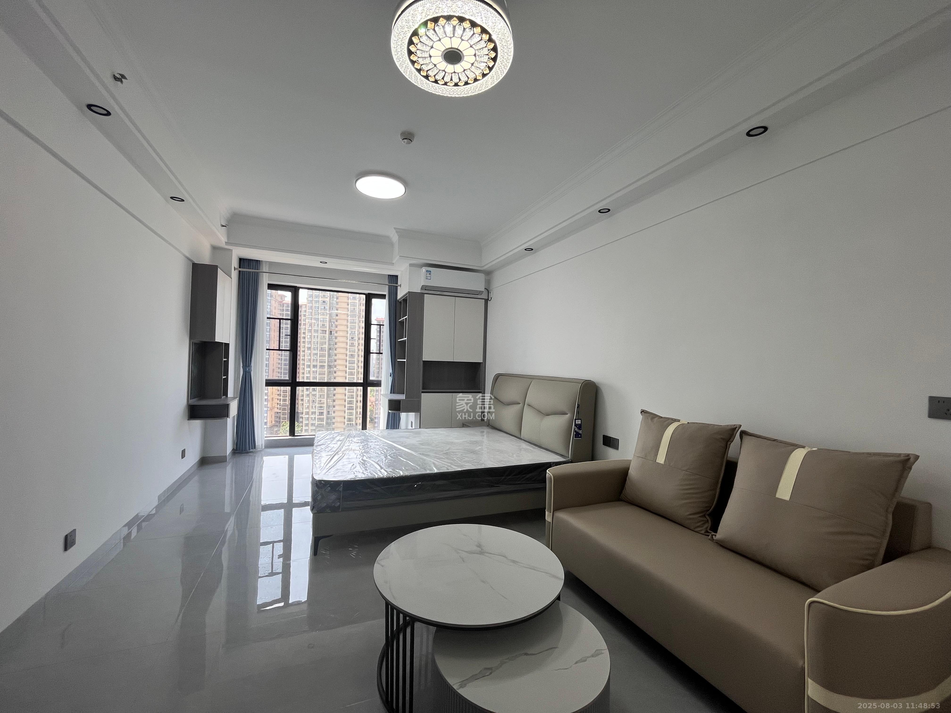 鄱阳汇金中心  1室0厅0卫    1700.0元/月 鄱阳汇金中心  1室0厅0卫    1700.0元/月室内图