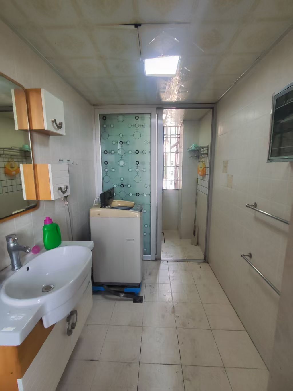 金雁翔龙花苑 2室2厅1卫 1300.0元/月 金雁翔龙花苑 2室2厅1卫 1300.0元/月室内图