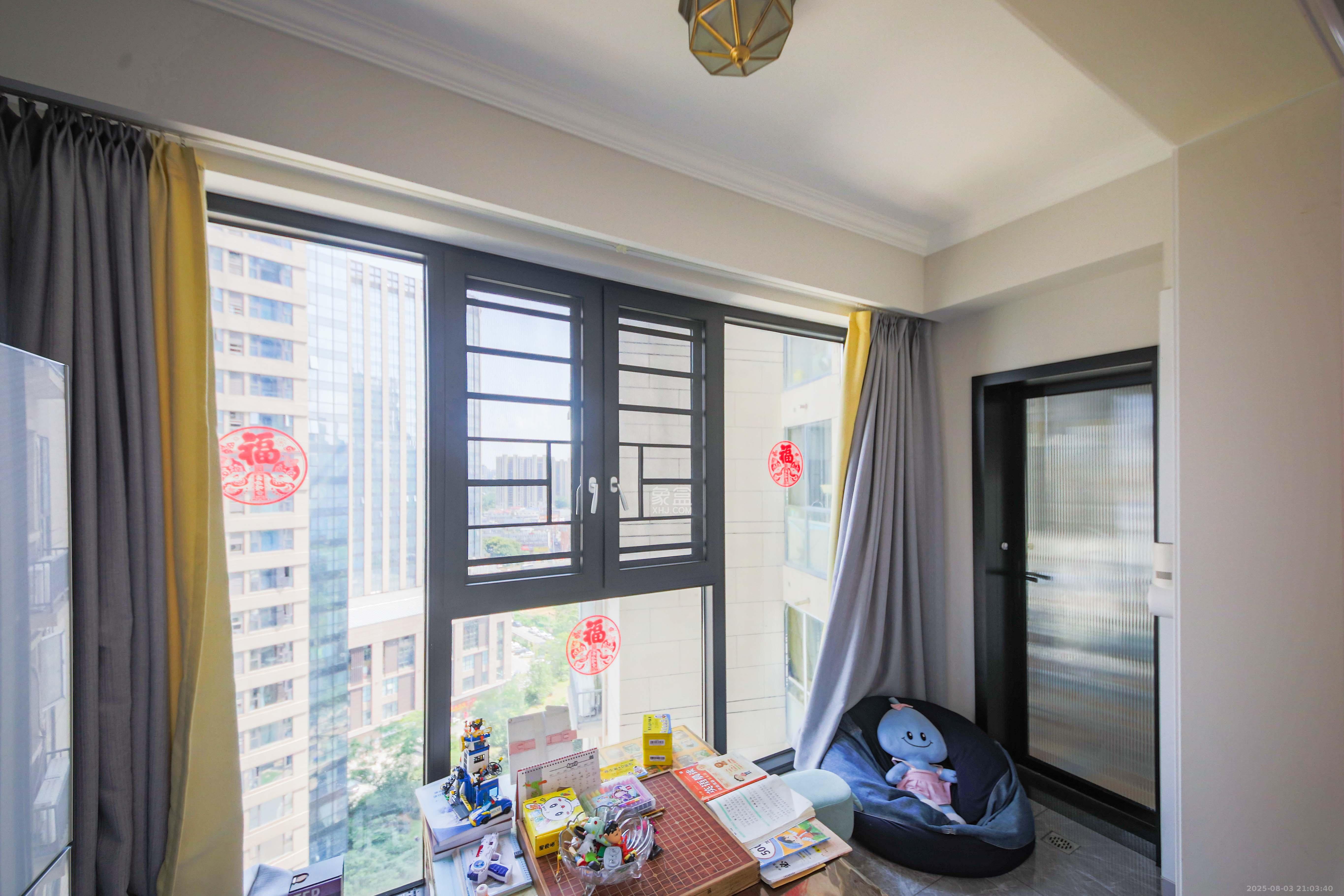 高升时代广场（冠铭商务中心）  4室2厅2卫    120.0万阳台