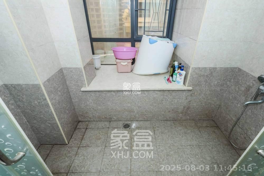 保利麓谷林语C区  4室2厅2卫    4000.0元/月室内图