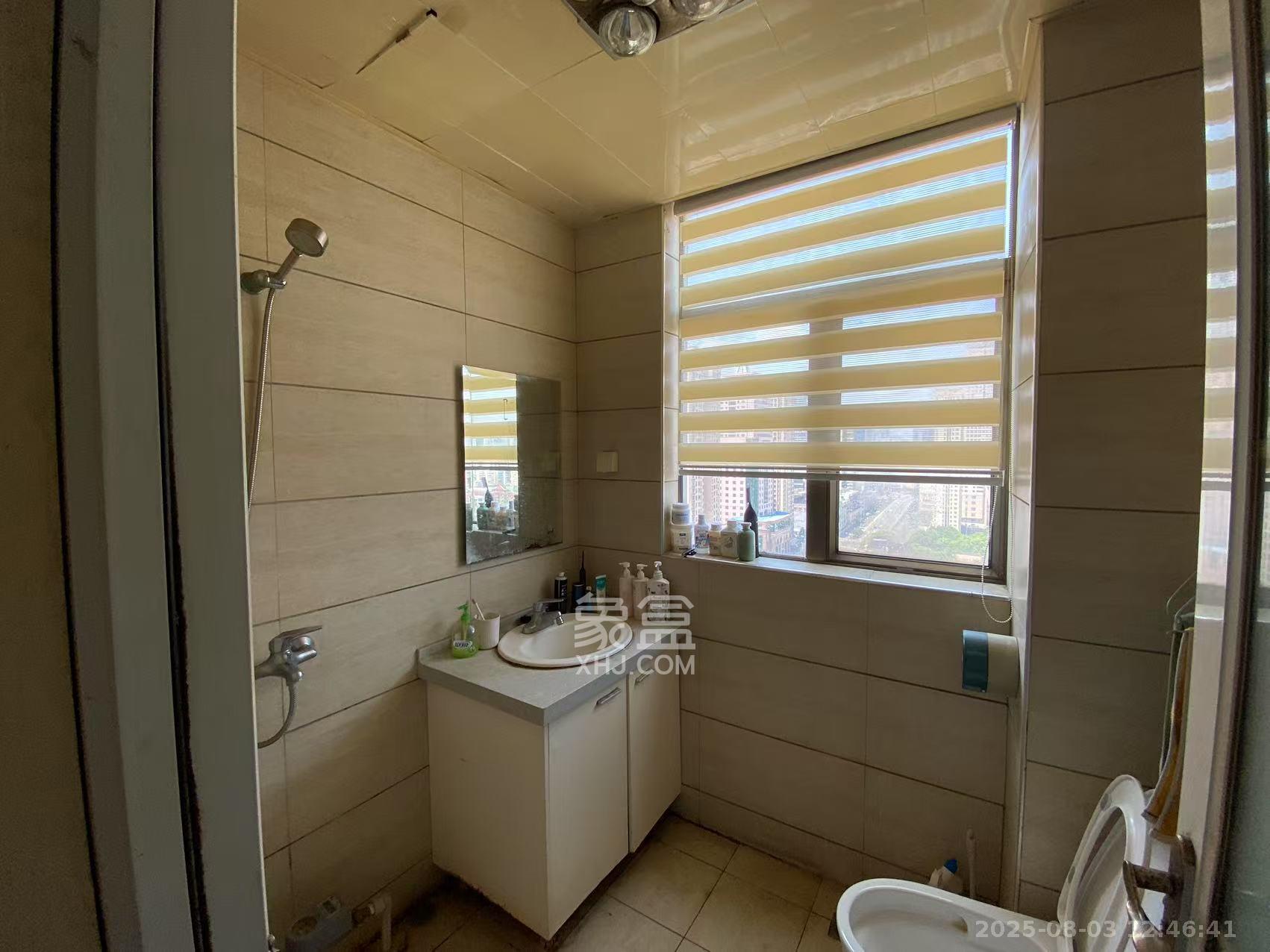 昊天大厦  3室1厅1卫    3300.0元/月室内图