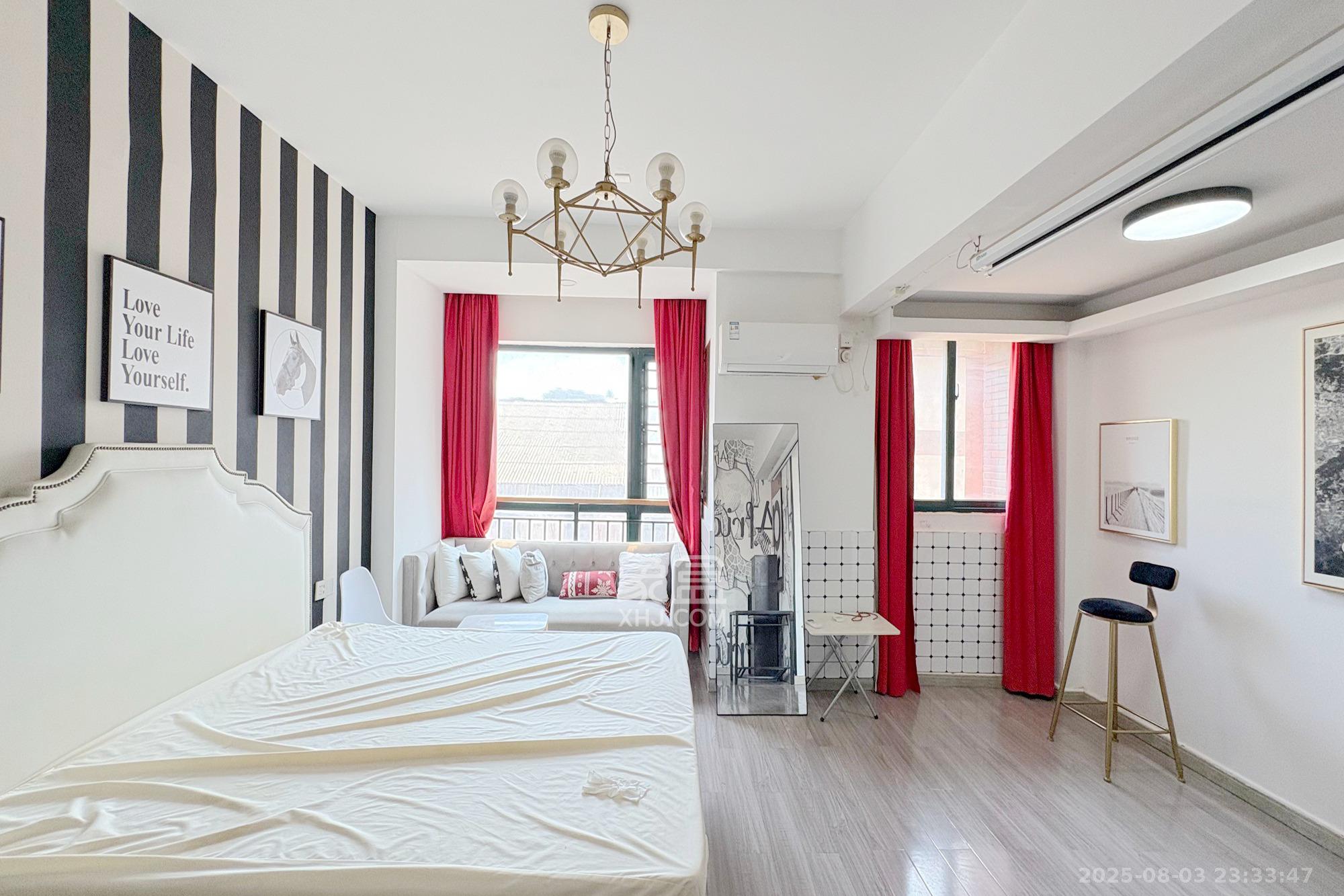 新青年公寓  1室1厅1卫    48.0万 新青年公寓  1室1厅1卫    48.0万客厅