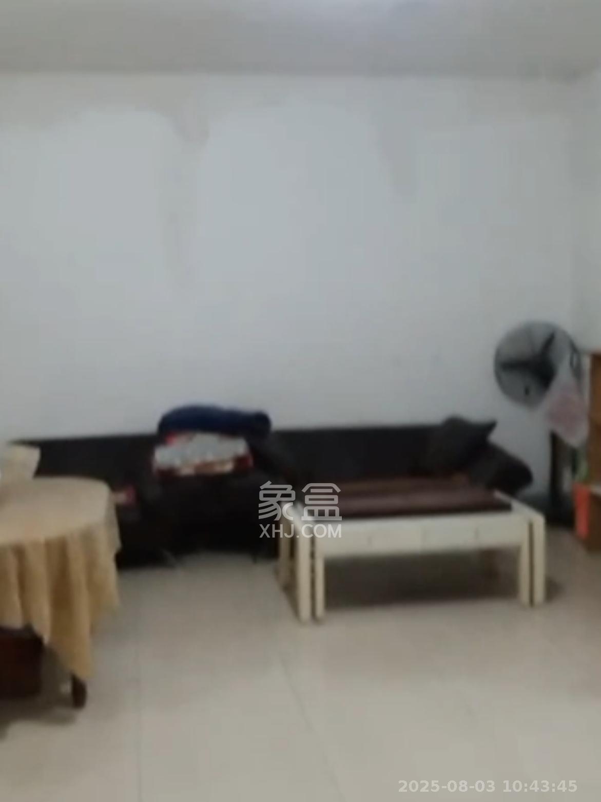 马王堆陶瓷建材新城  3室2厅1卫    1700.0元/月室内图