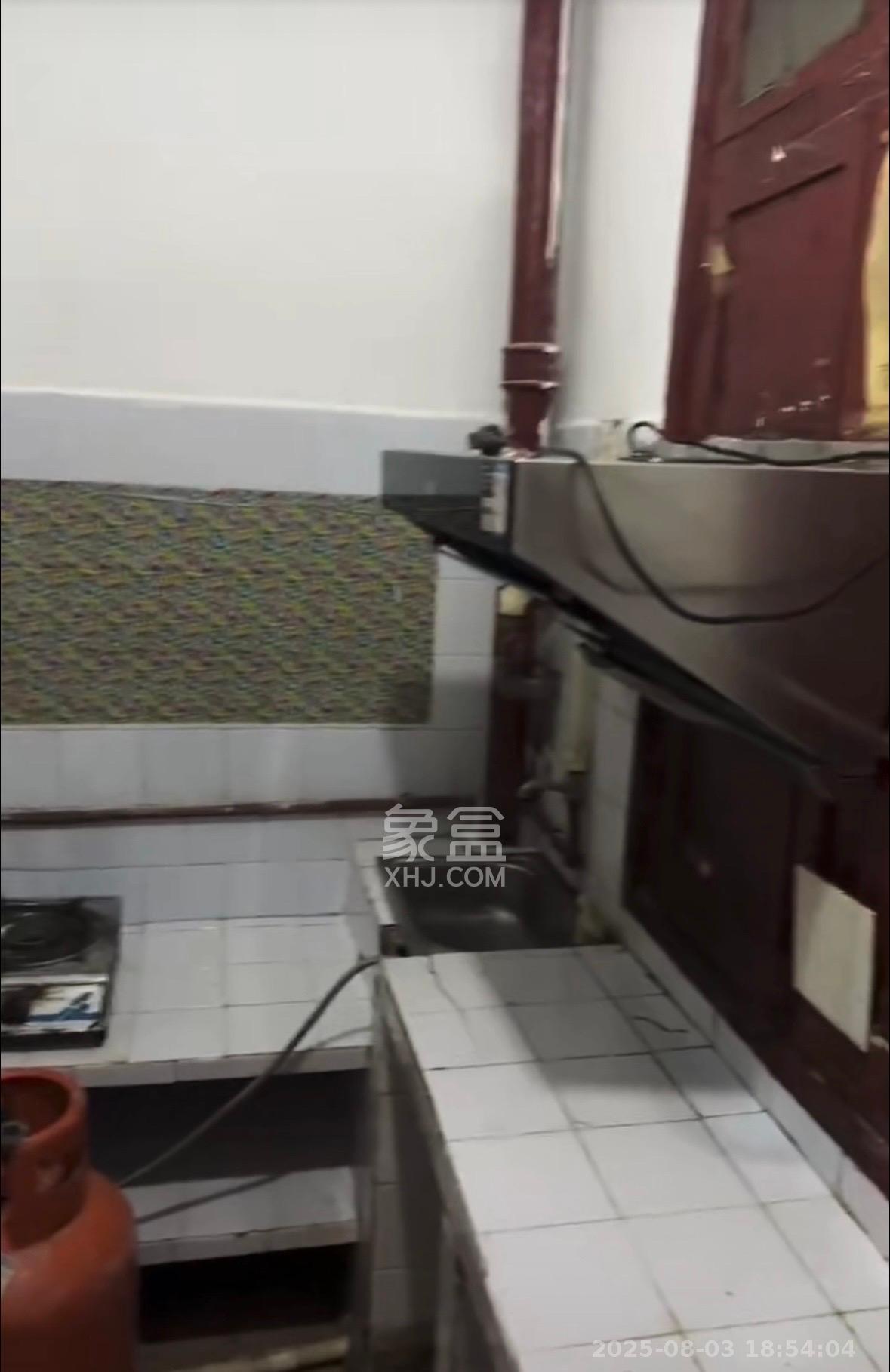 茅亭子 1室1厅1卫 1300.0元/月 茅亭子 1室1厅1卫 1300.0元/月室内图