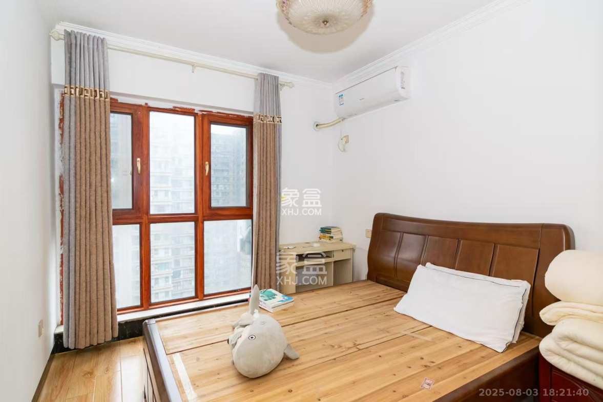 润和紫郡一期 5室2厅2卫 3000.0元/月 润和紫郡一期 5室2厅2卫 3000.0元/月室内图