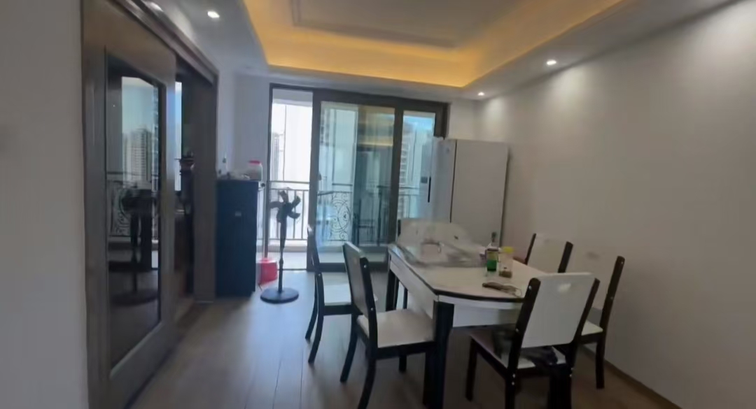 天鹅湾 3室2厅2卫 285.0万 天鹅湾 3室2厅2卫 285.0万室内图