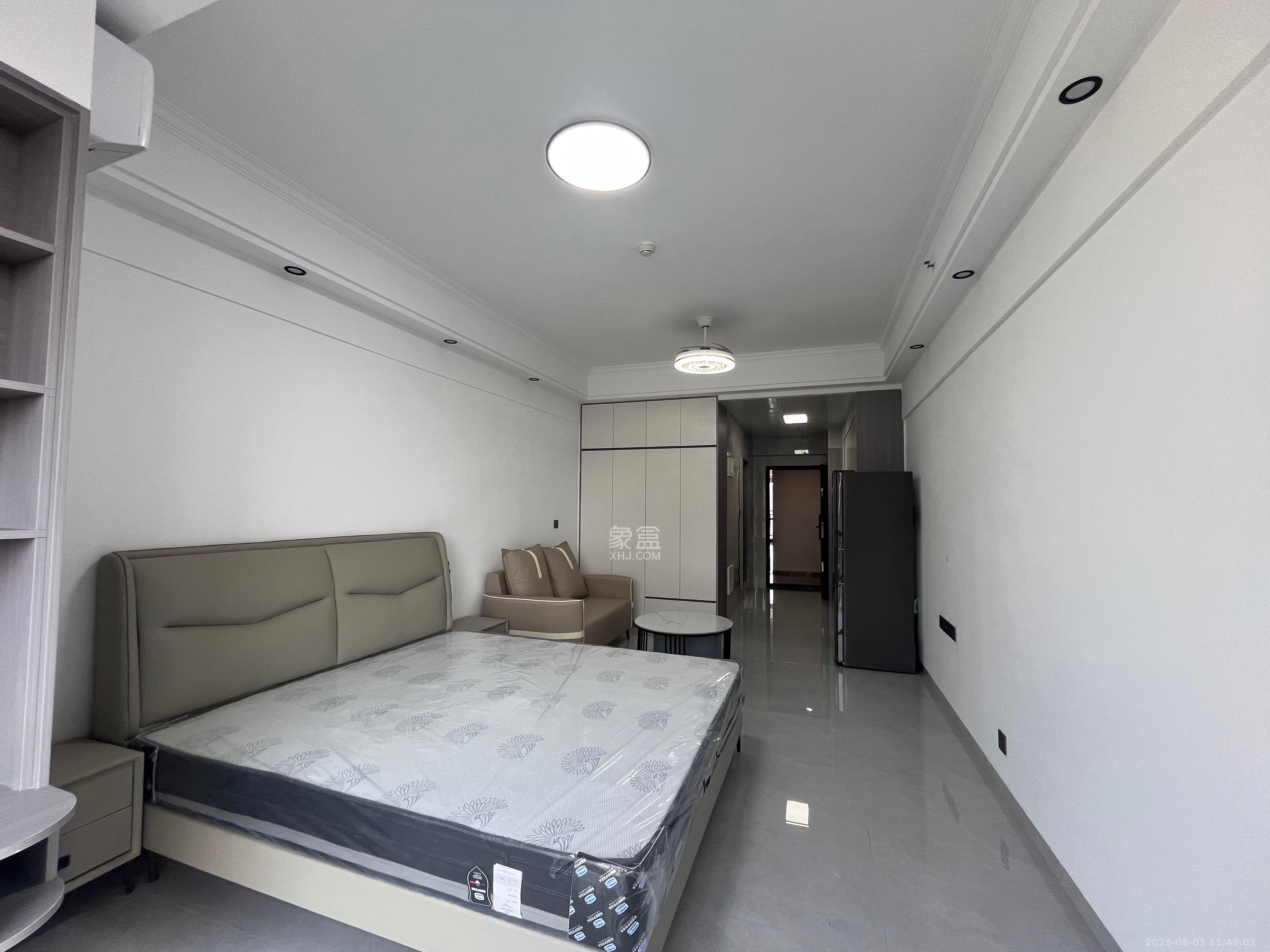 鄱阳汇金中心  1室0厅0卫    1700.0元/月 鄱阳汇金中心  1室0厅0卫    1700.0元/月室内图1