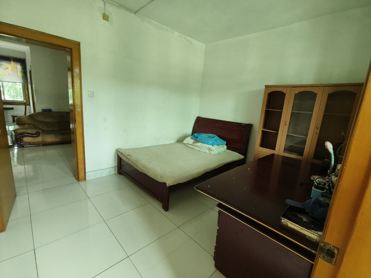 银桥小区 3室2厅1卫 1200.0元/月 银桥小区 3室2厅1卫 1200.0元/月室内图