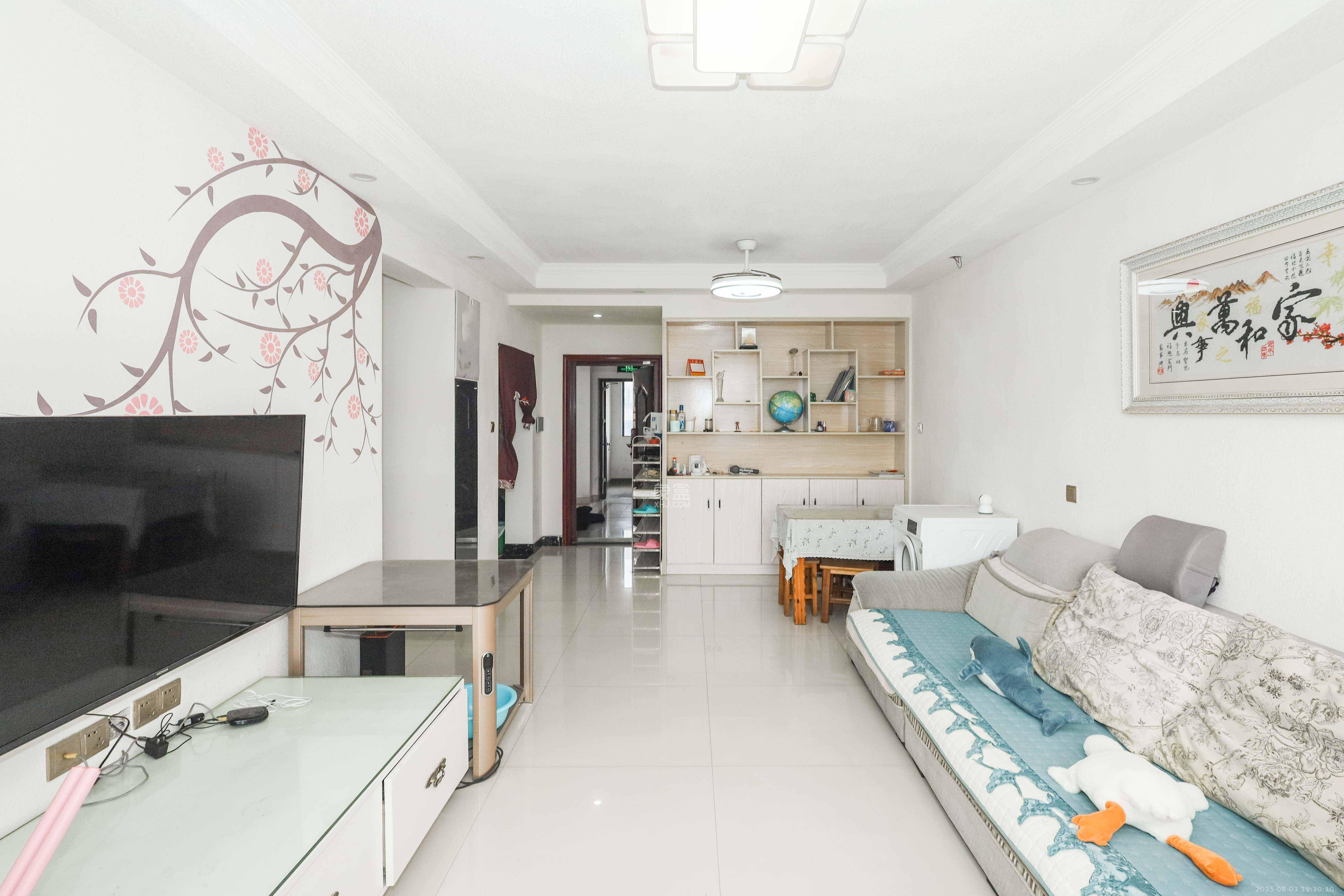 中国铁建梅溪青秀一期  3室1厅2卫    2400.0元/月 中国铁建梅溪青秀一期  3室1厅2卫    2400.0元/月室内图