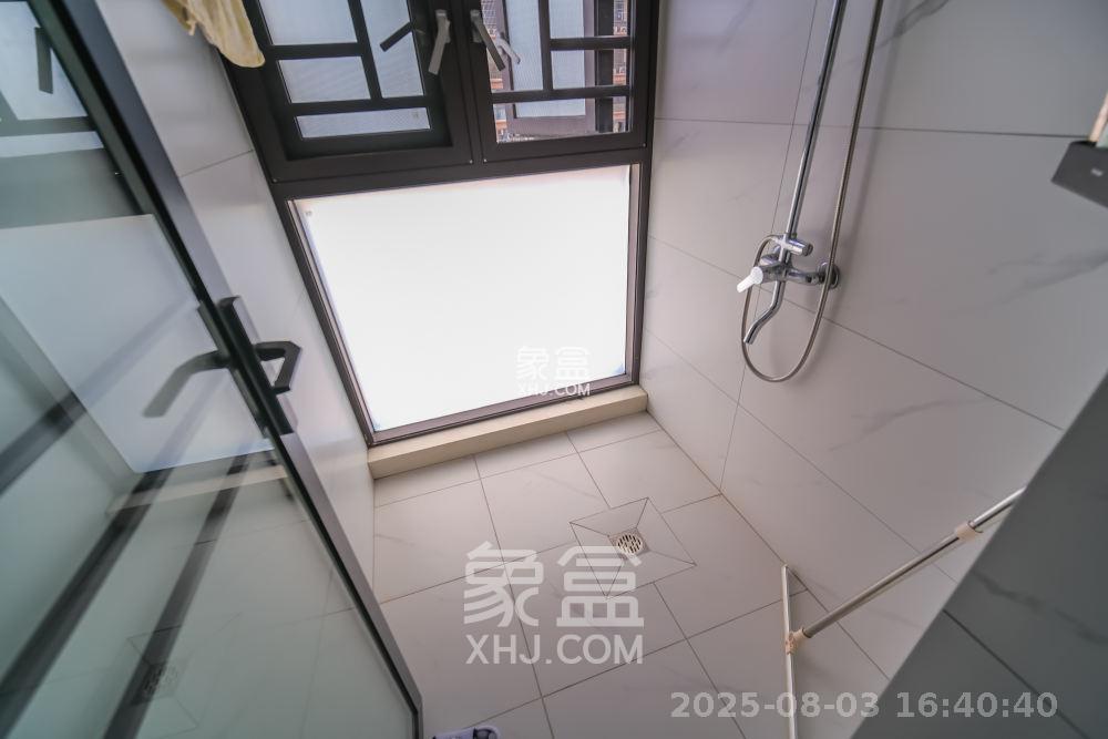 永宏万家里  4室2厅2卫    4000.0元/月室内图