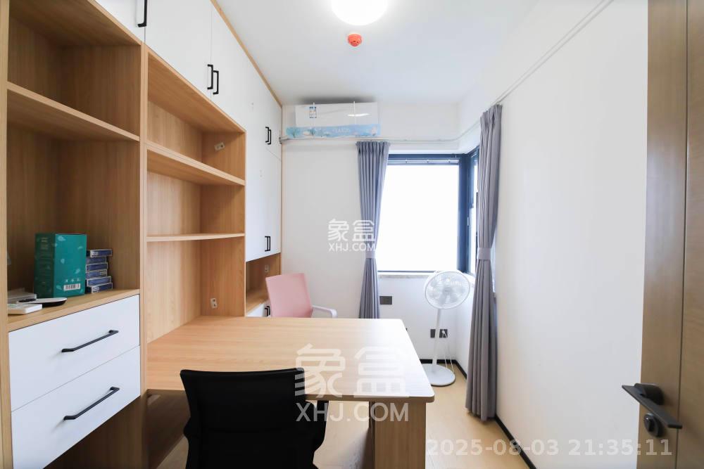 万科魅力之城天阔里  3室2厅2卫    3000.0元/月室内图