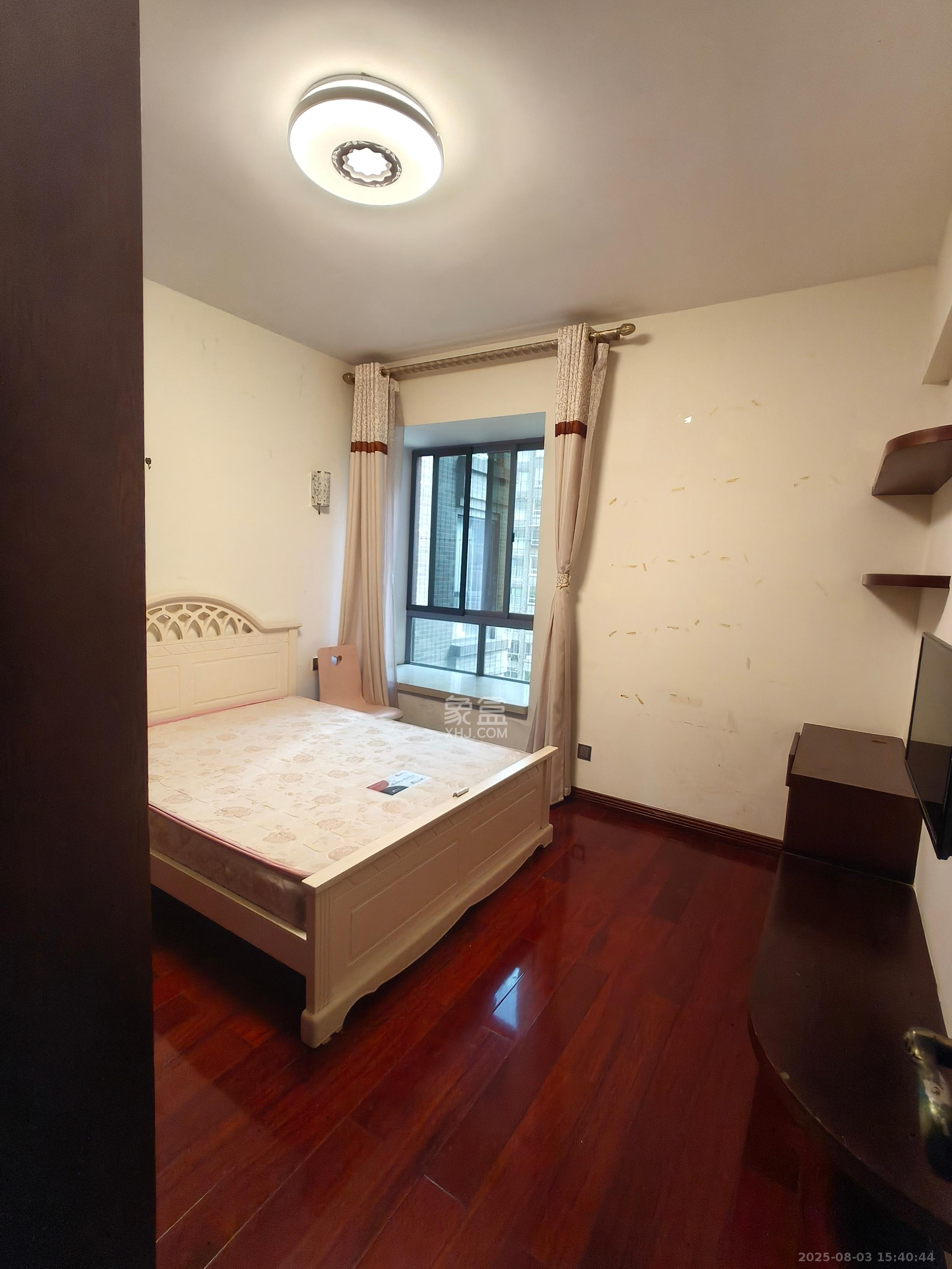 夏威夷碧水春城(碧桂园城市花园)  3室2厅2卫    3300.0元/月 夏威夷碧水春城(碧桂园城市花园)  3室2厅2卫    3300.0元/月室内图