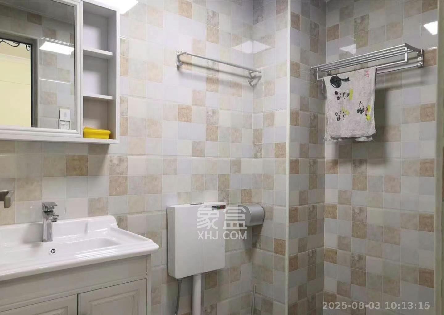 汀湘十里  1室1厅1卫    1600.0元/月室内图