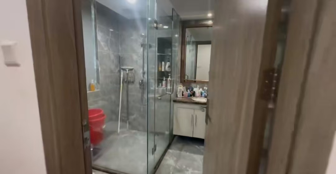 天鹅湾 3室2厅2卫 285.0万 天鹅湾 3室2厅2卫 285.0万室内图