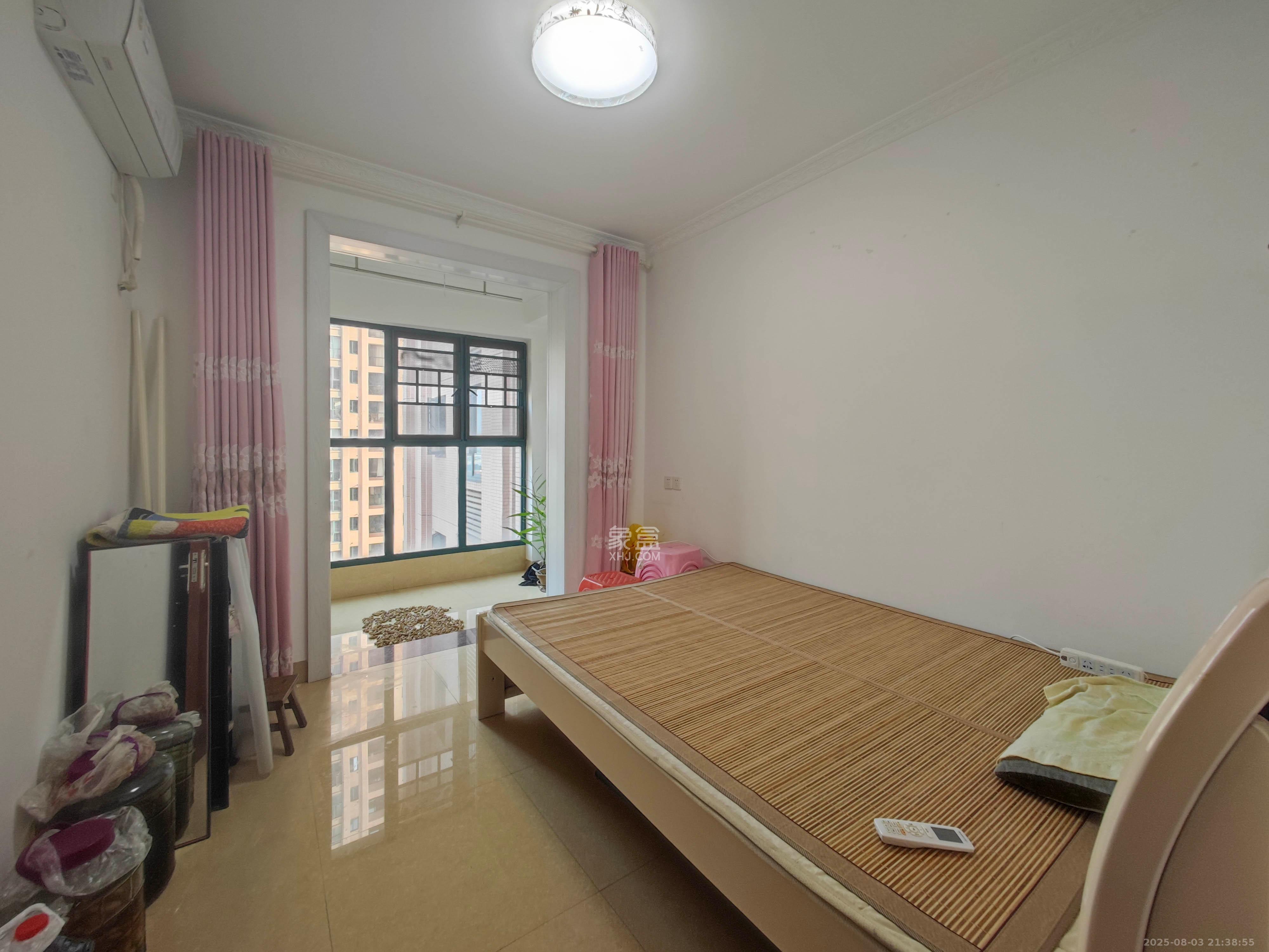 博长山水香颐 4室2厅2卫 78.0万 博长山水香颐 4室2厅2卫 78.0万卧室