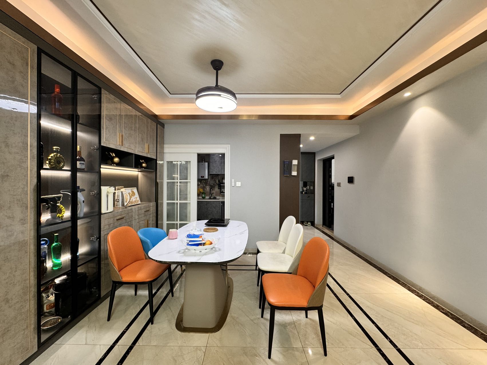 滨江世纪佳城(北区)  4室2厅2卫    240.0万 滨江世纪佳城(北区)  4室2厅2卫    240.0万室内图